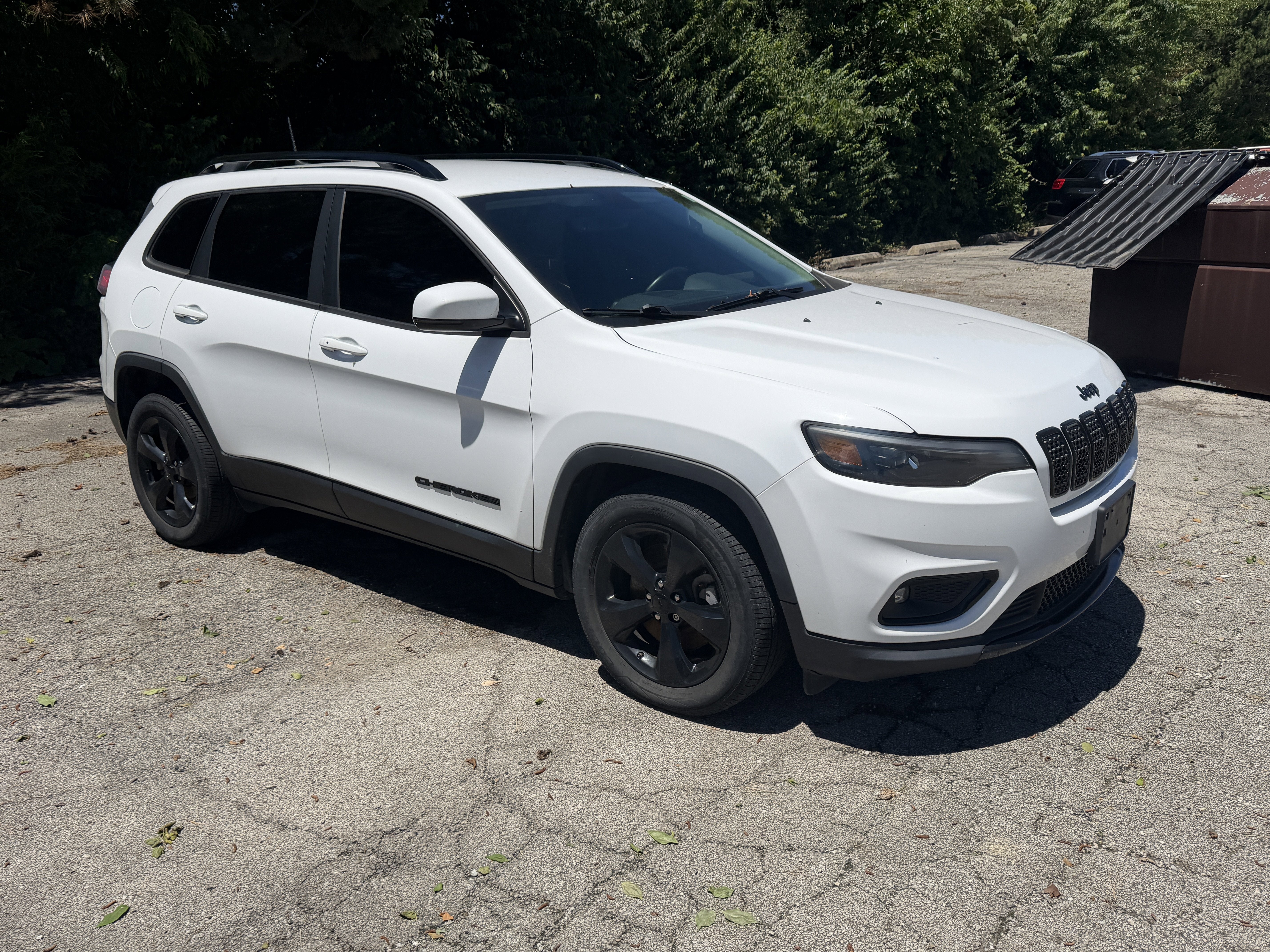 Used 2019 Jeep Cherokee Altitude with VIN 1C4PJLLB7KD396515 for sale in Lincoln, IL