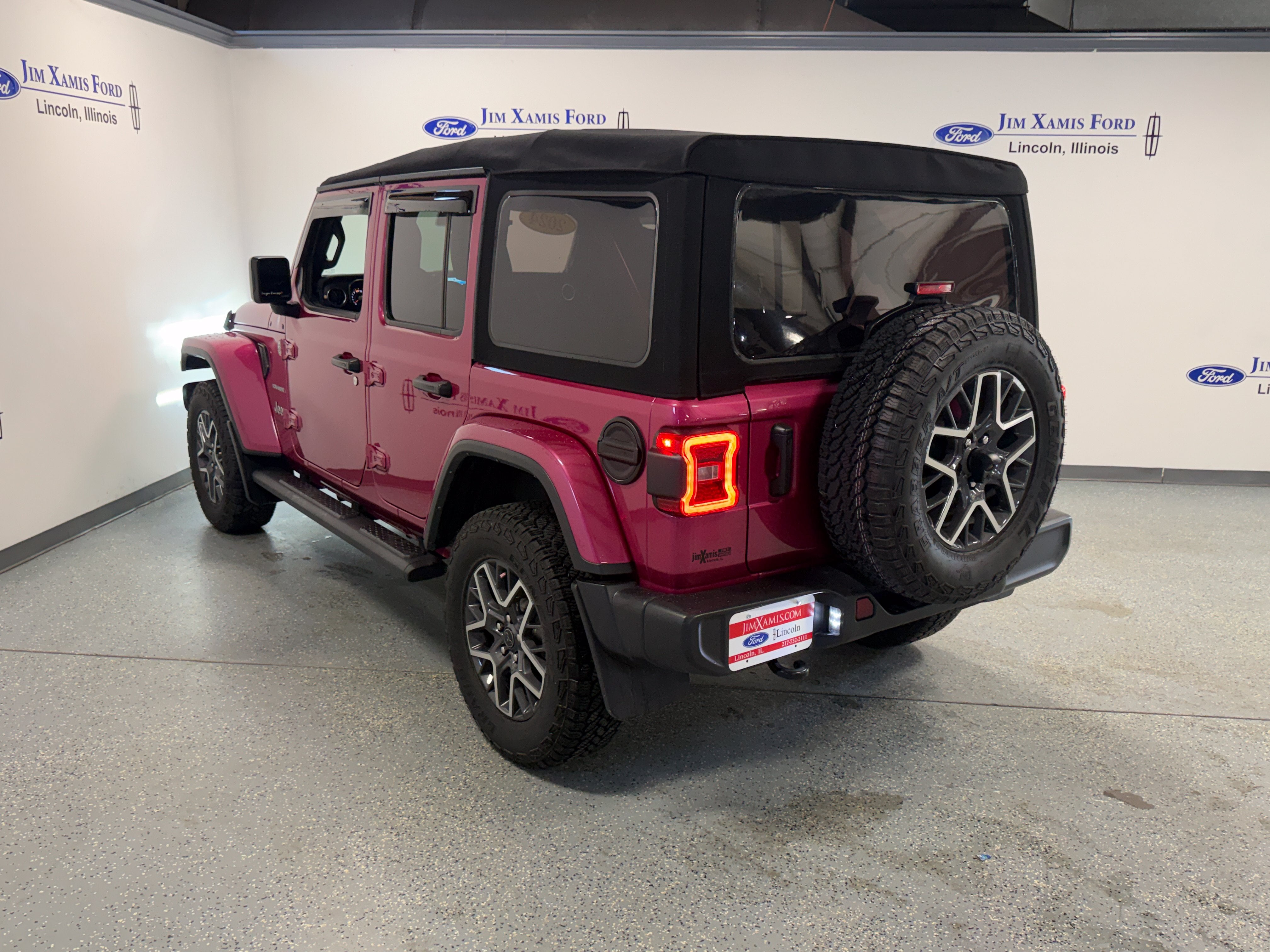 2024 Jeep Wrangler Sahara