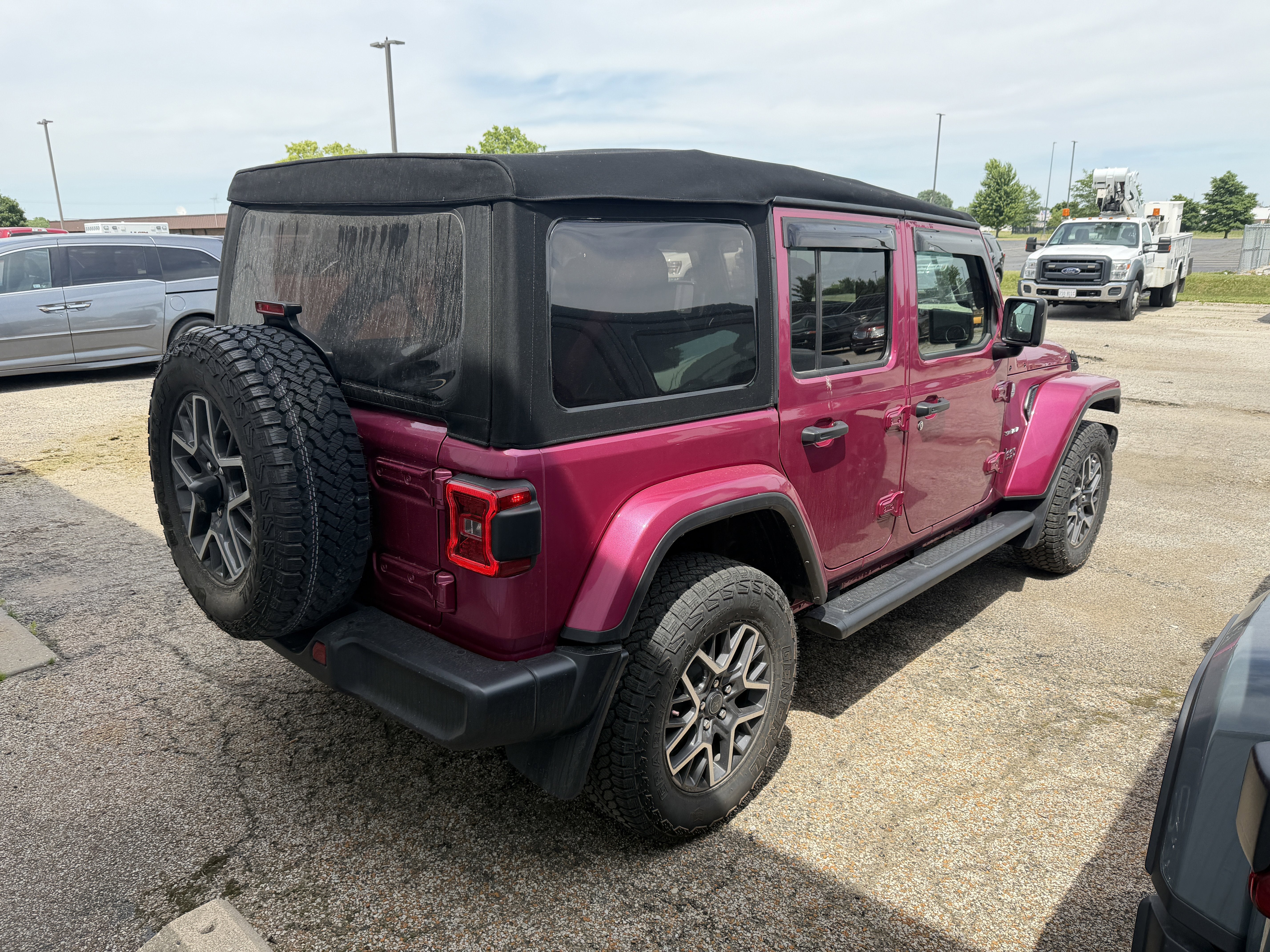 2024 Jeep Wrangler Sahara