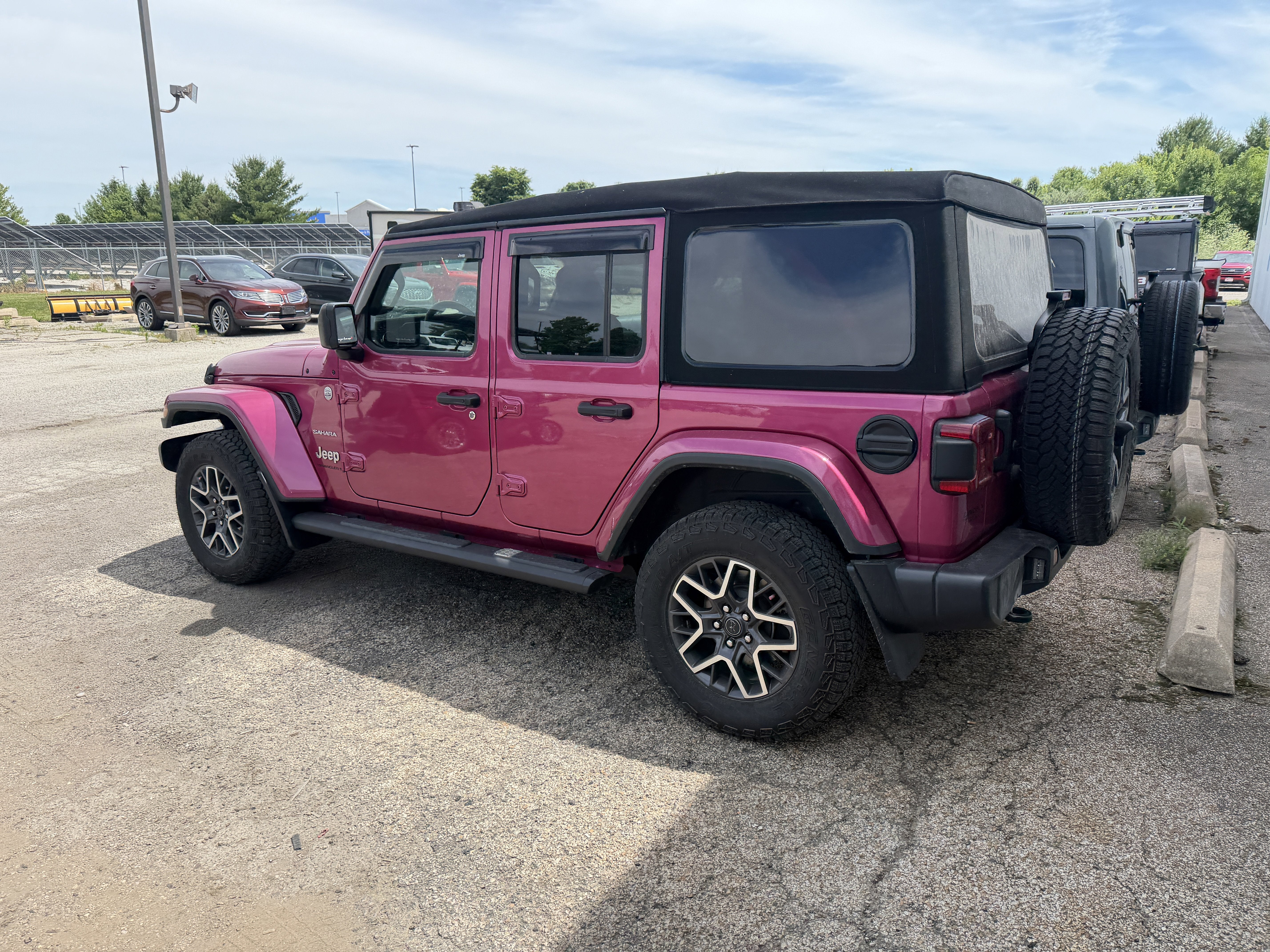 2024 Jeep Wrangler Sahara