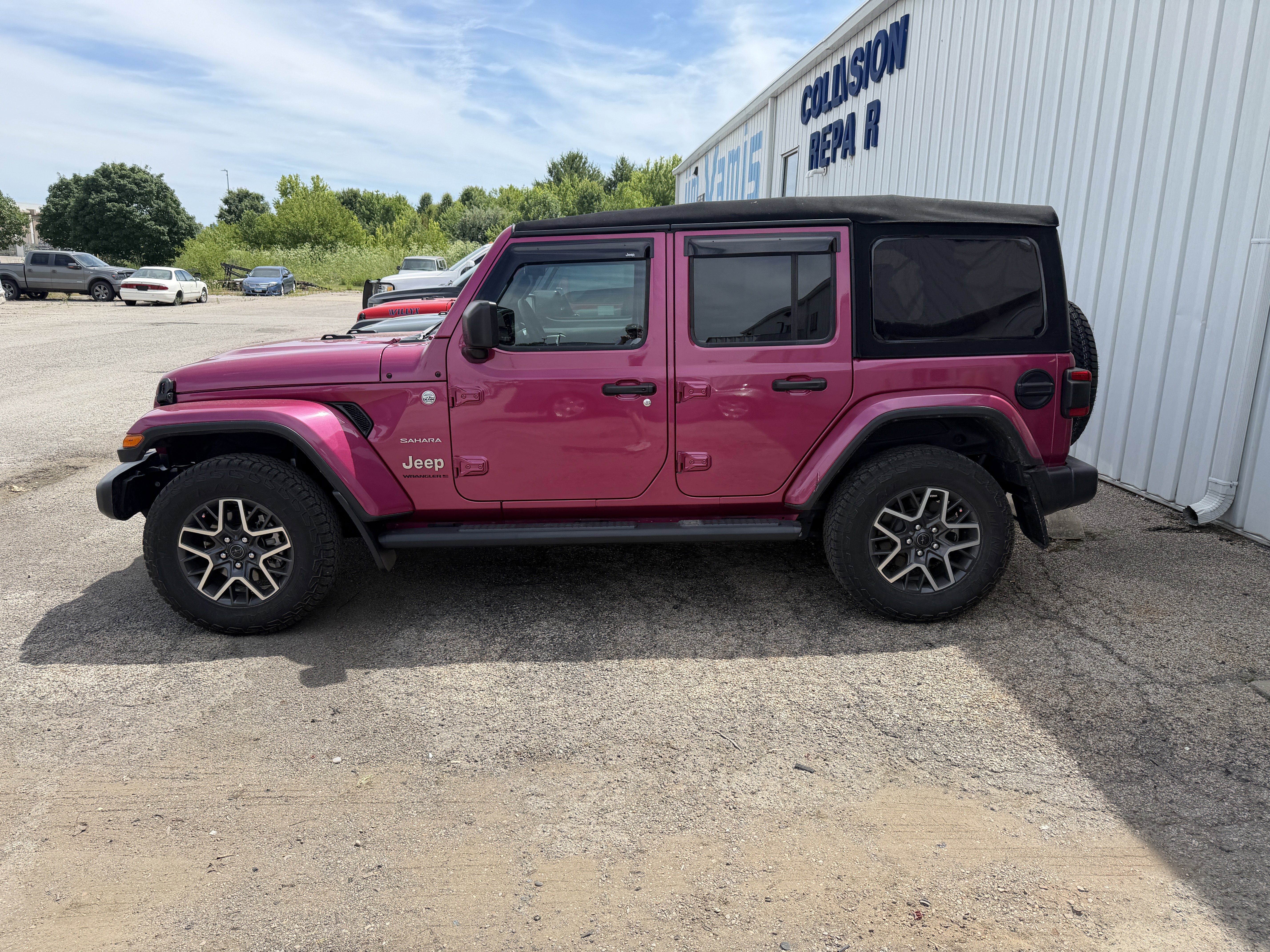 2024 Jeep Wrangler Sahara