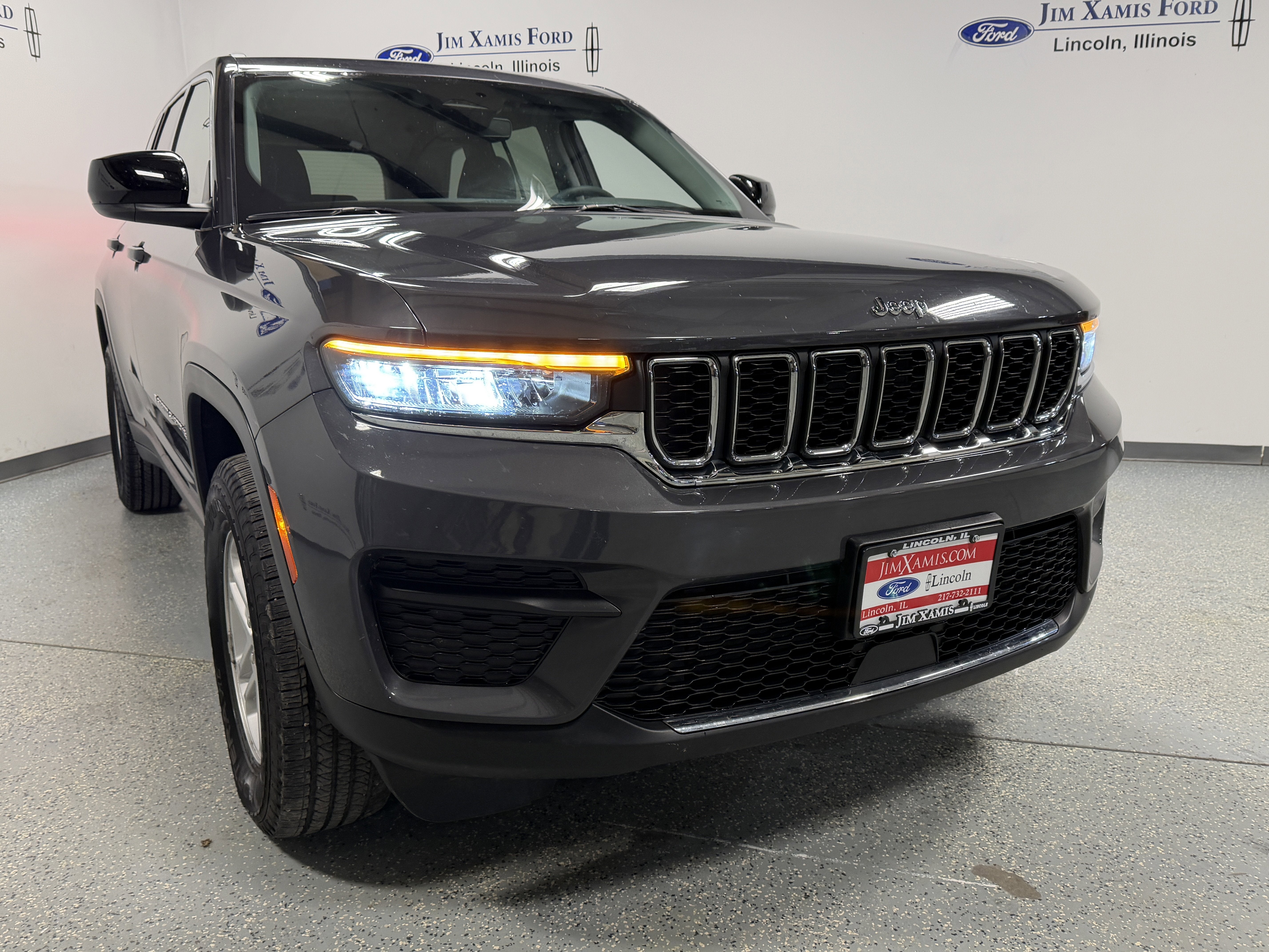 2023 Jeep Grand Cherokee Laredo
