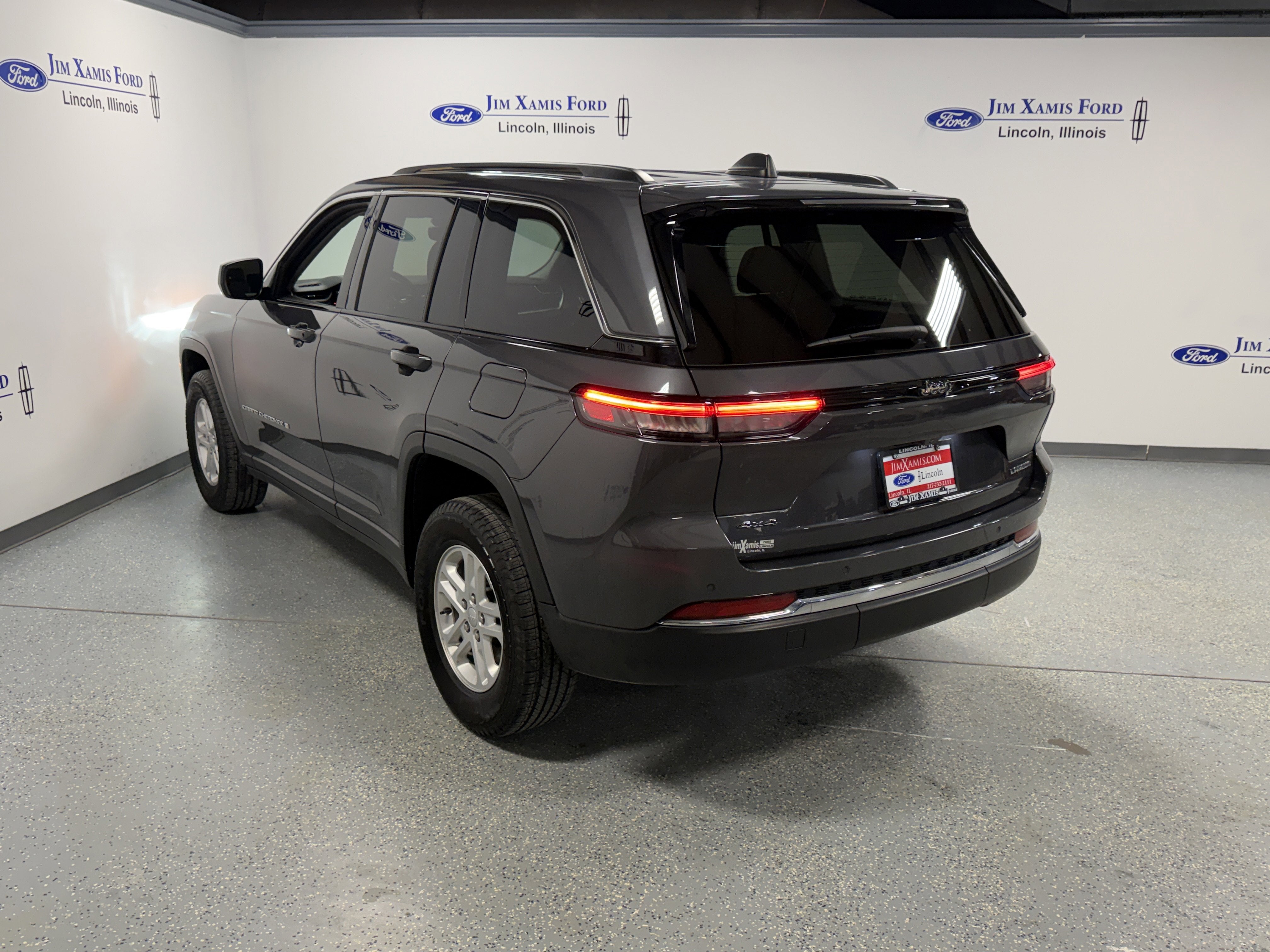 2023 Jeep Grand Cherokee Laredo