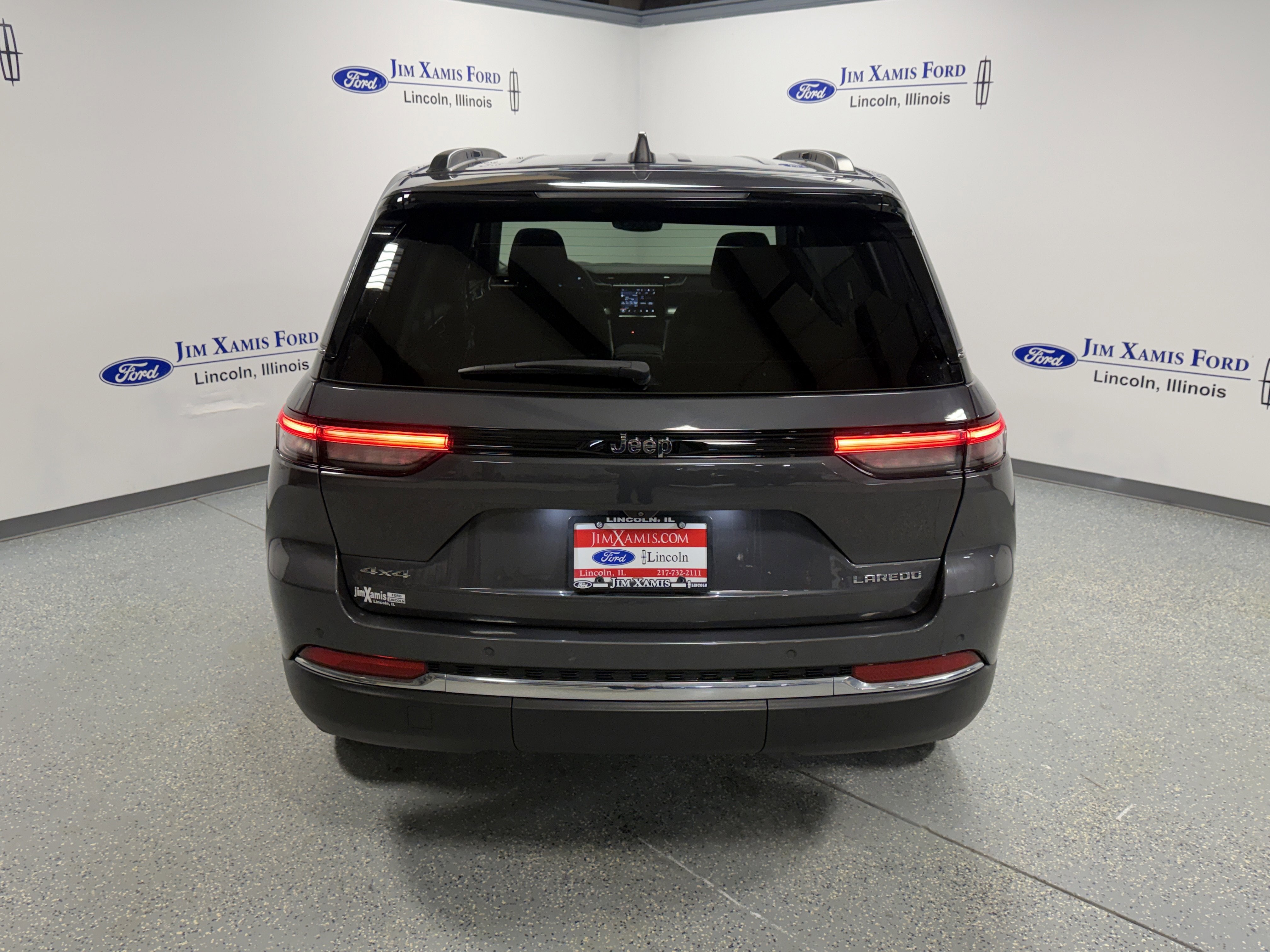 2023 Jeep Grand Cherokee Laredo