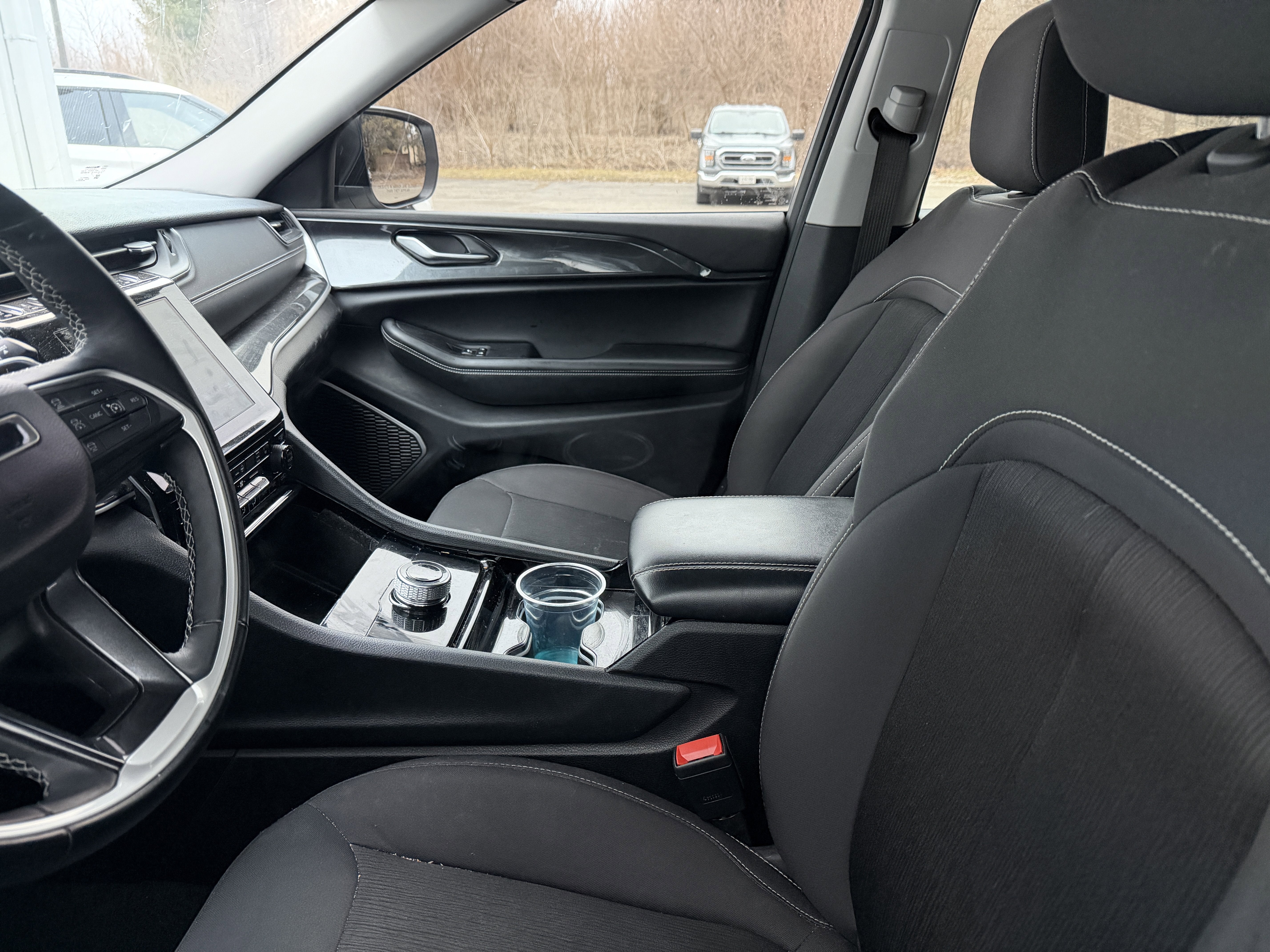 2022 Jeep Grand Cherokee L Laredo