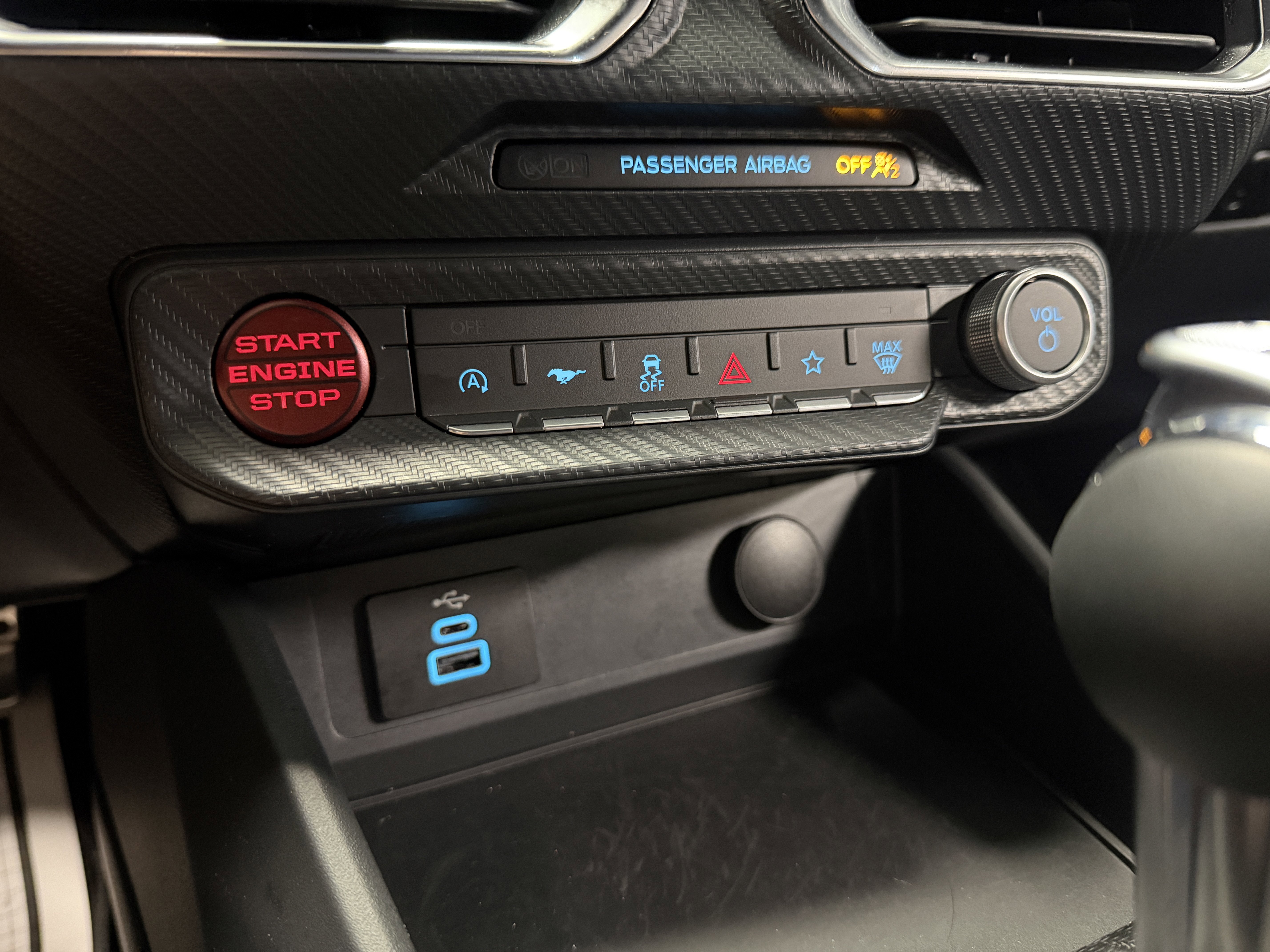 2025 Ford Mustang EcoBoost Premium
