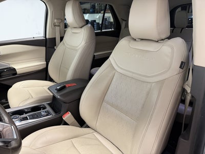 2022 Ford Explorer Platinum