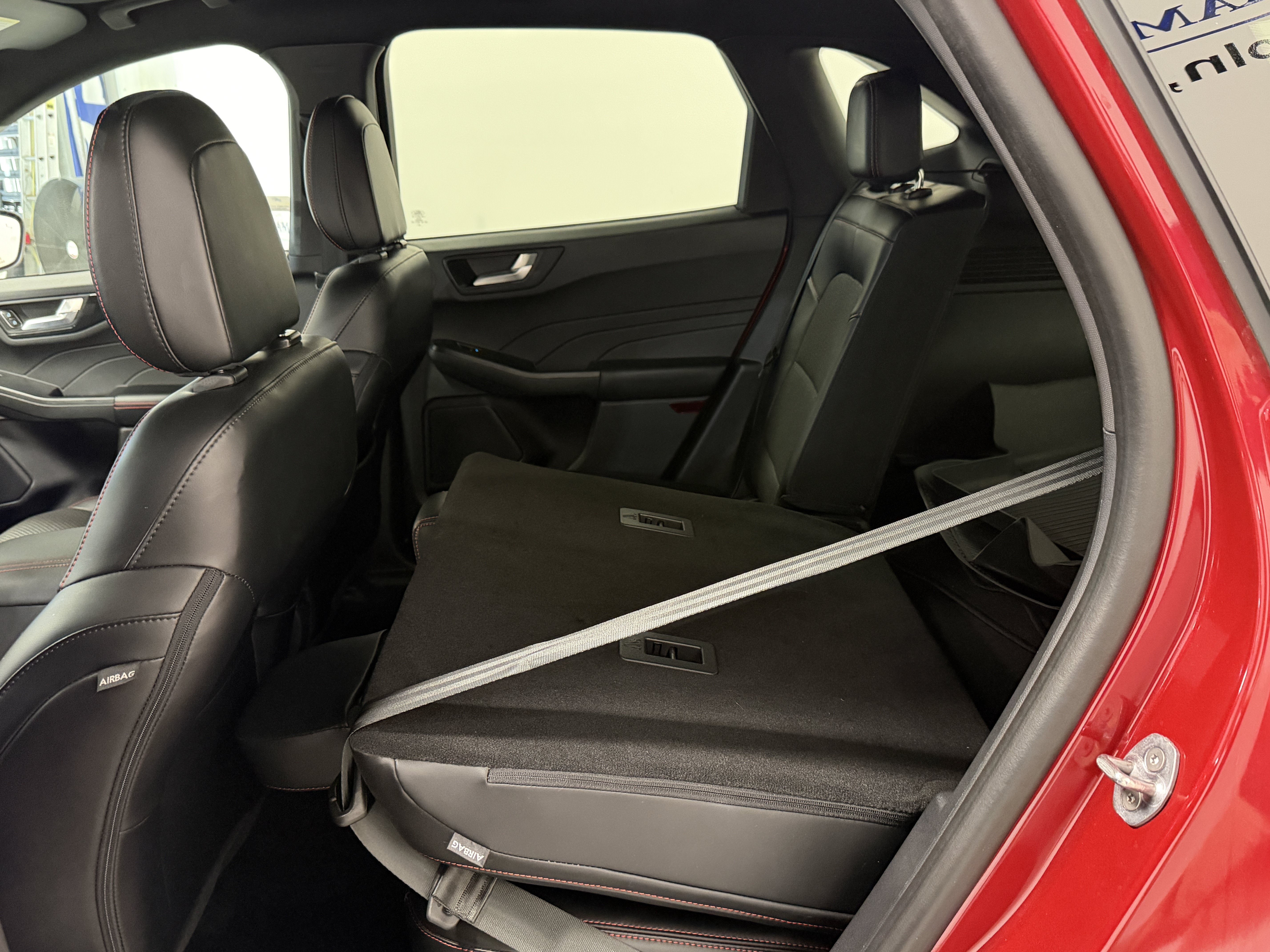 2024 Ford Escape ST-Line Select