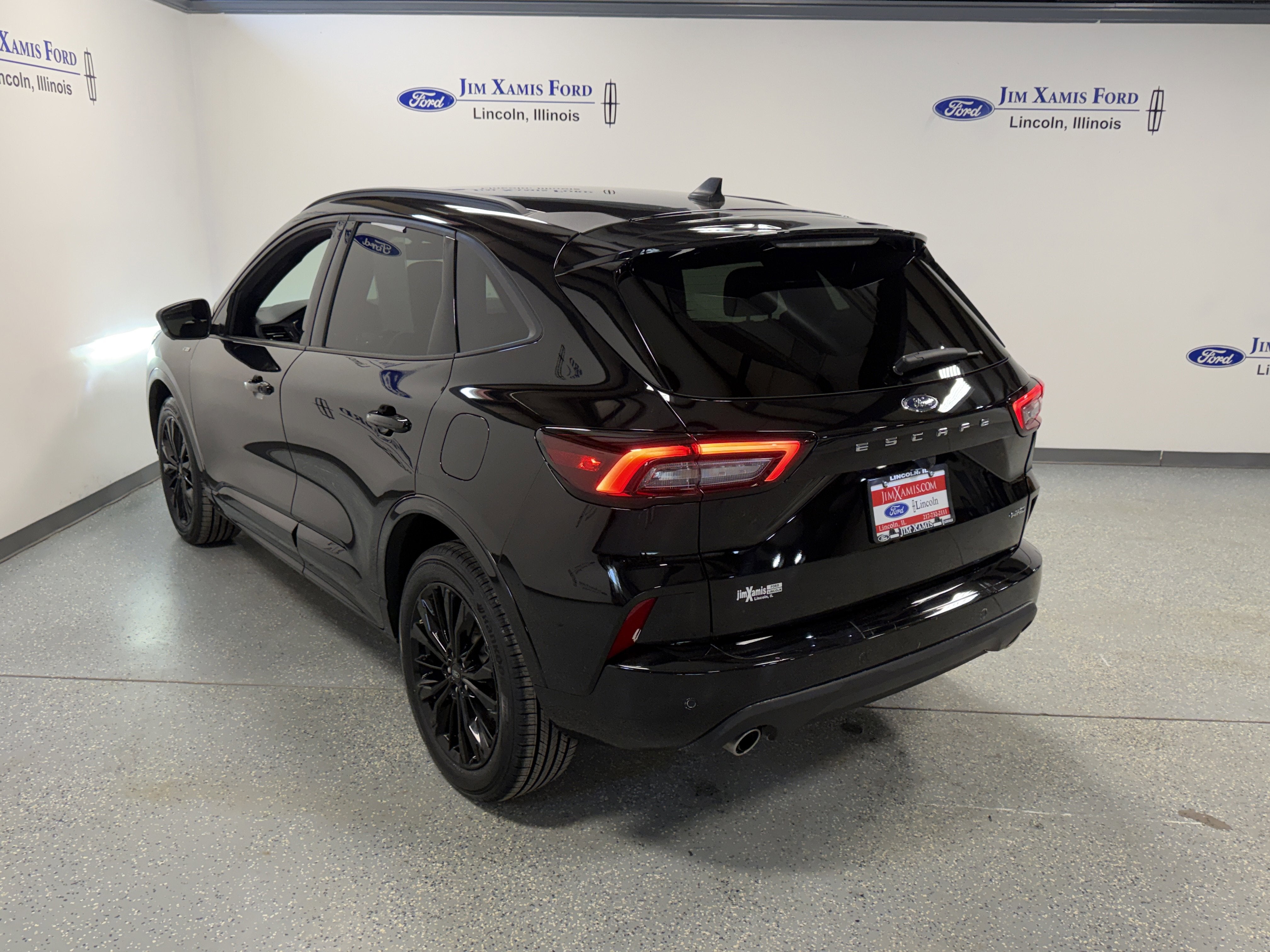 2023 Ford Escape ST-Line Elite