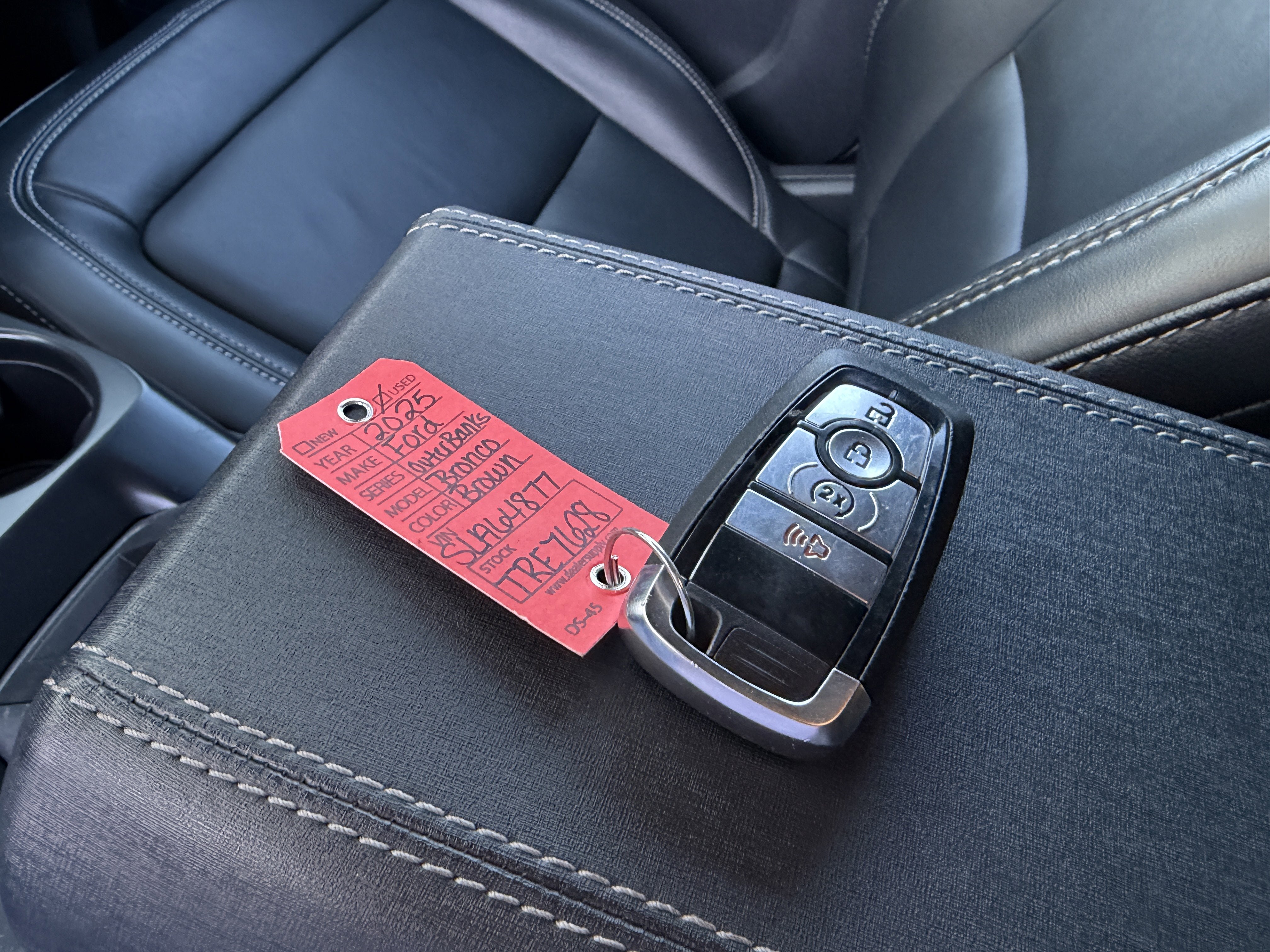 2025 Ford Bronco Outer Banks