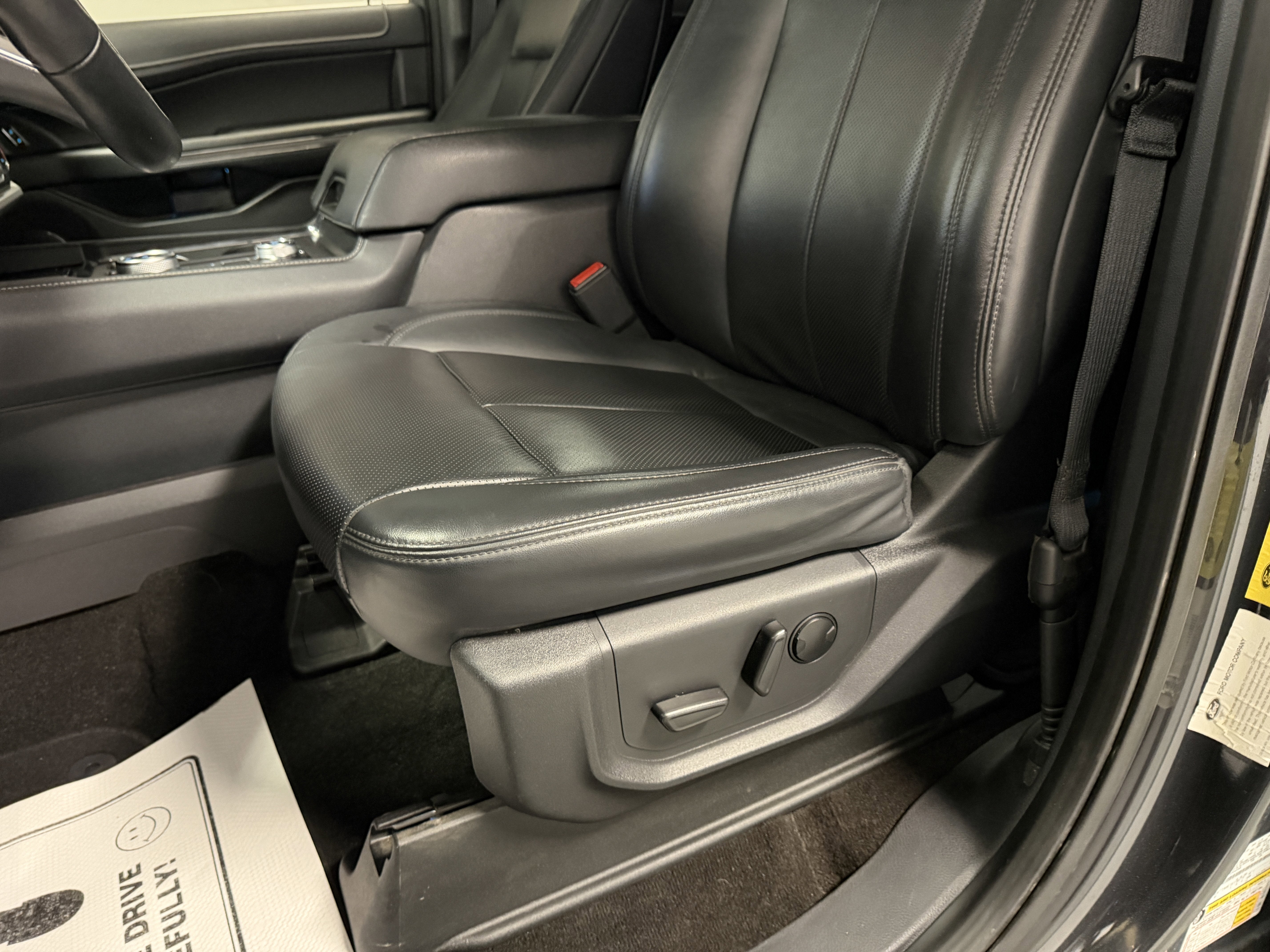 2023 Ford Expedition Max XLT