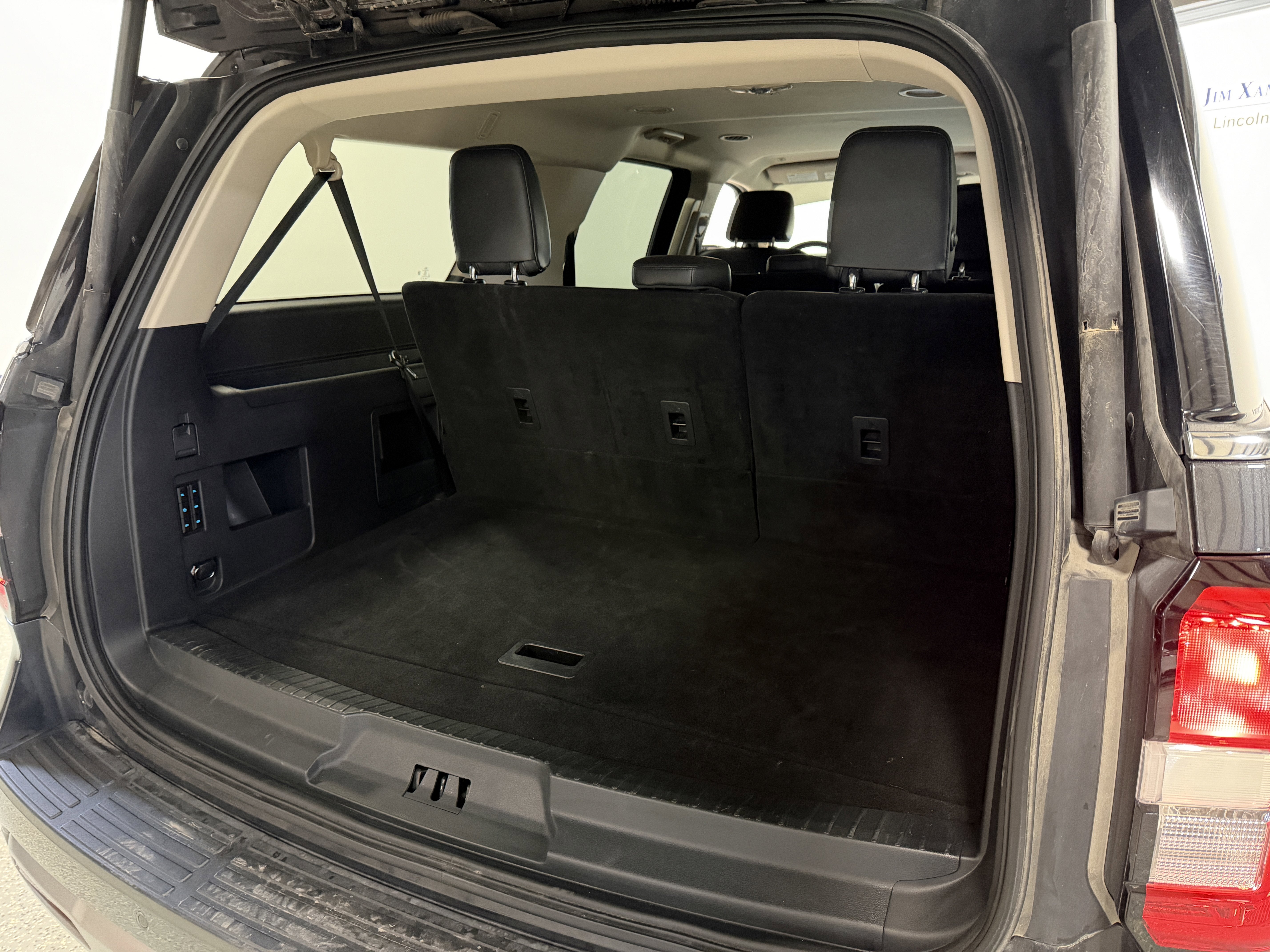 2023 Ford Expedition Max XLT