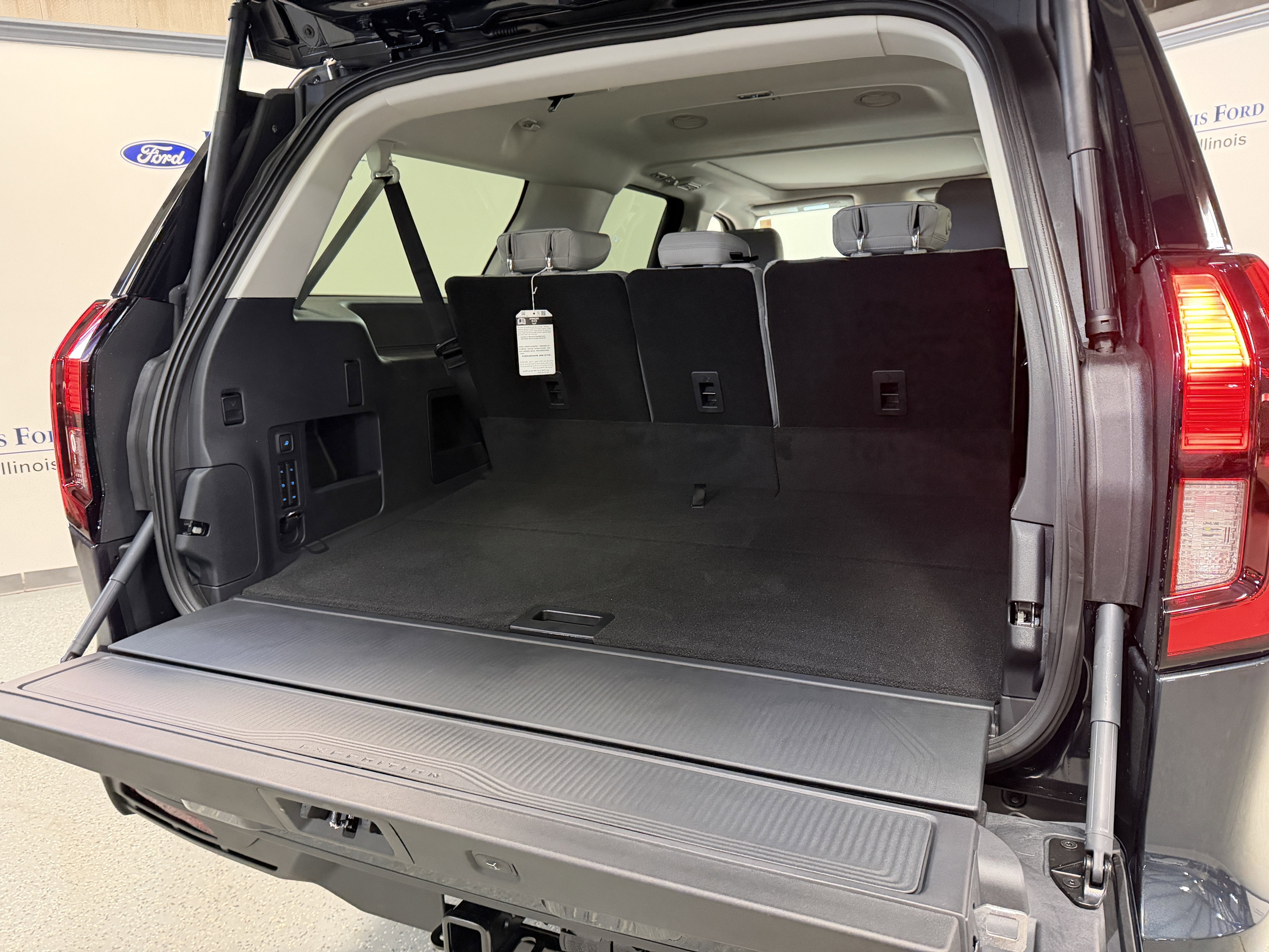 2025 Ford Expedition Max Active