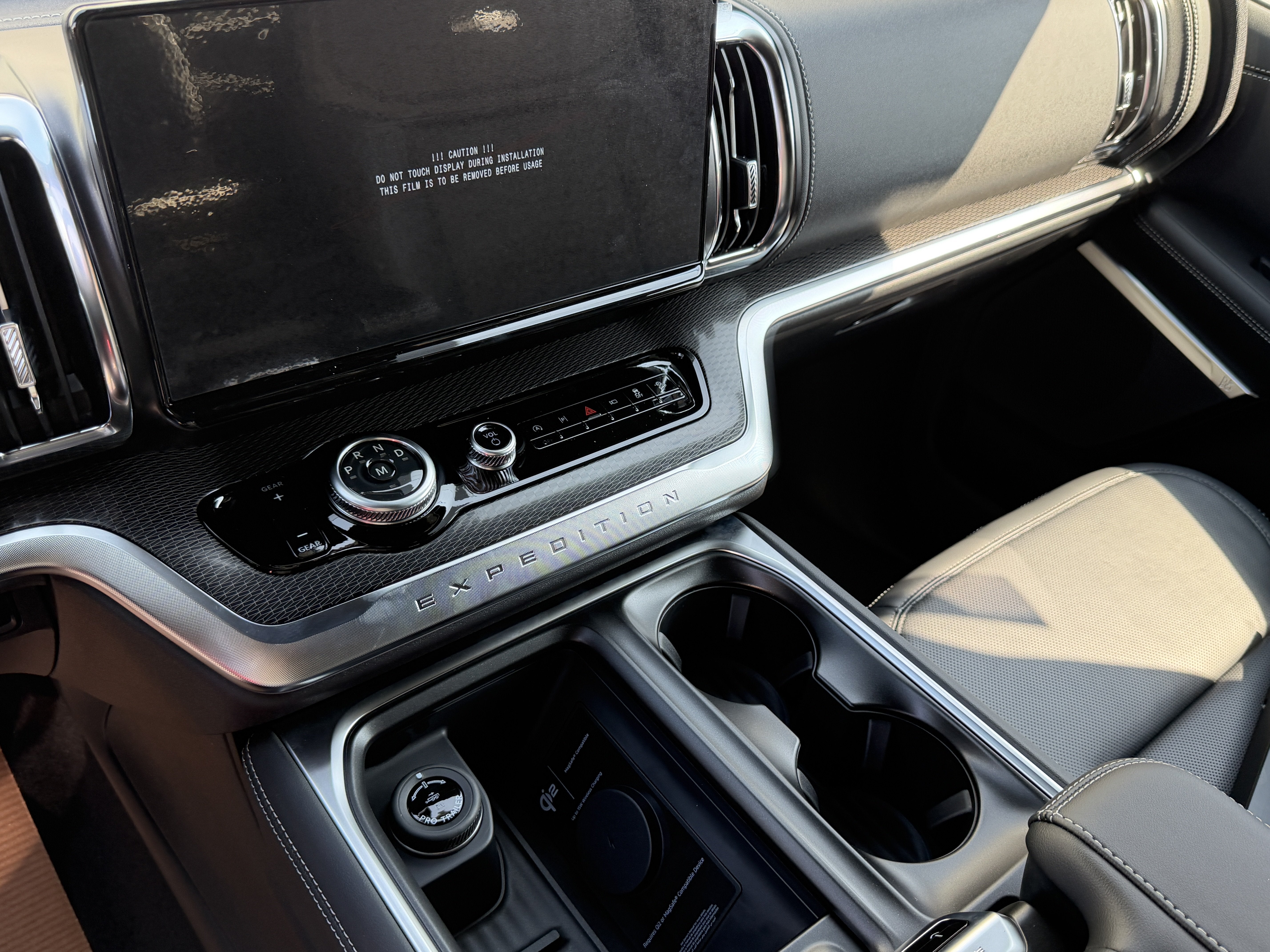 2027 Ford Expedition Max Platinum