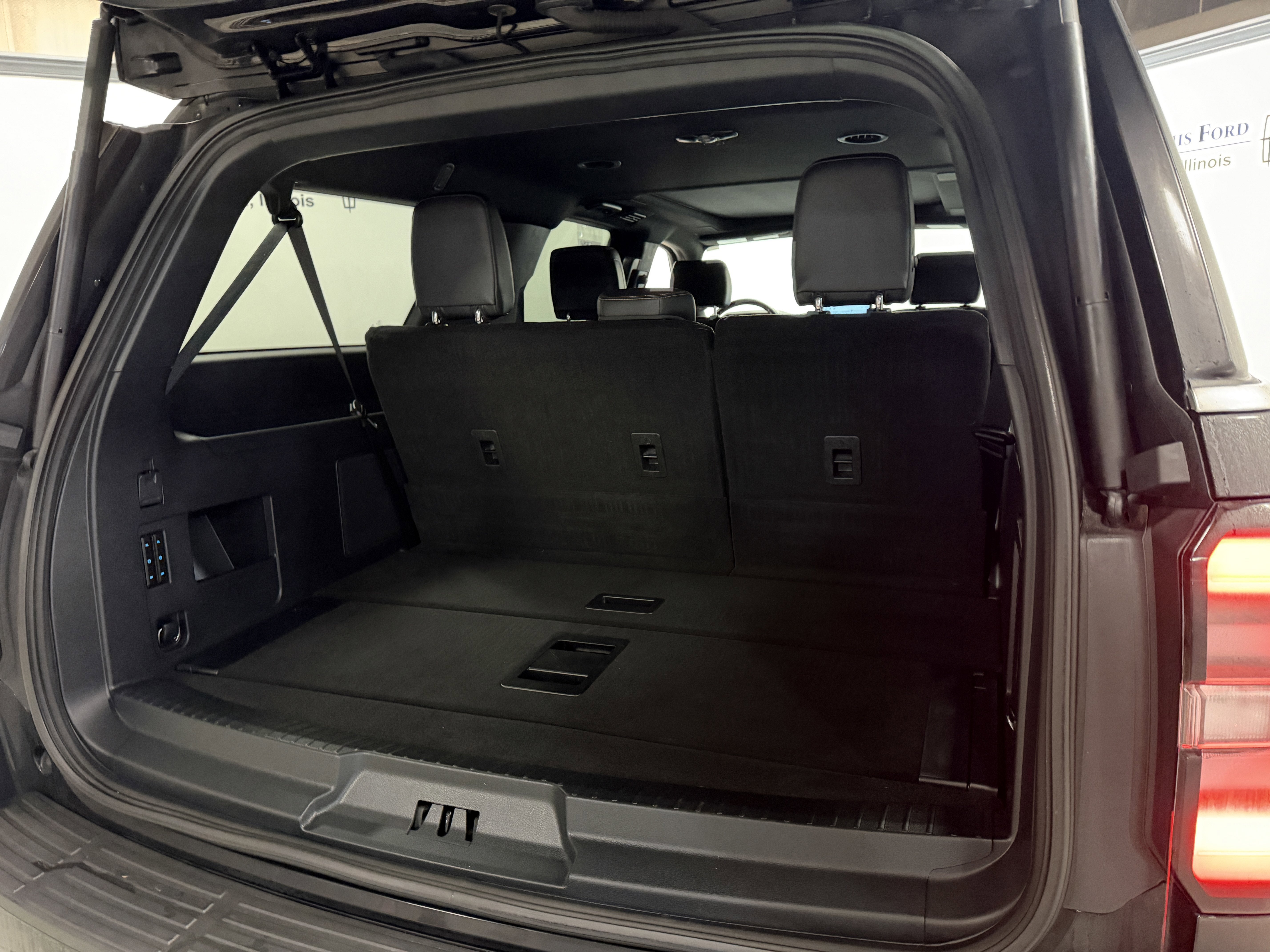 2023 Ford Expedition Max Platinum