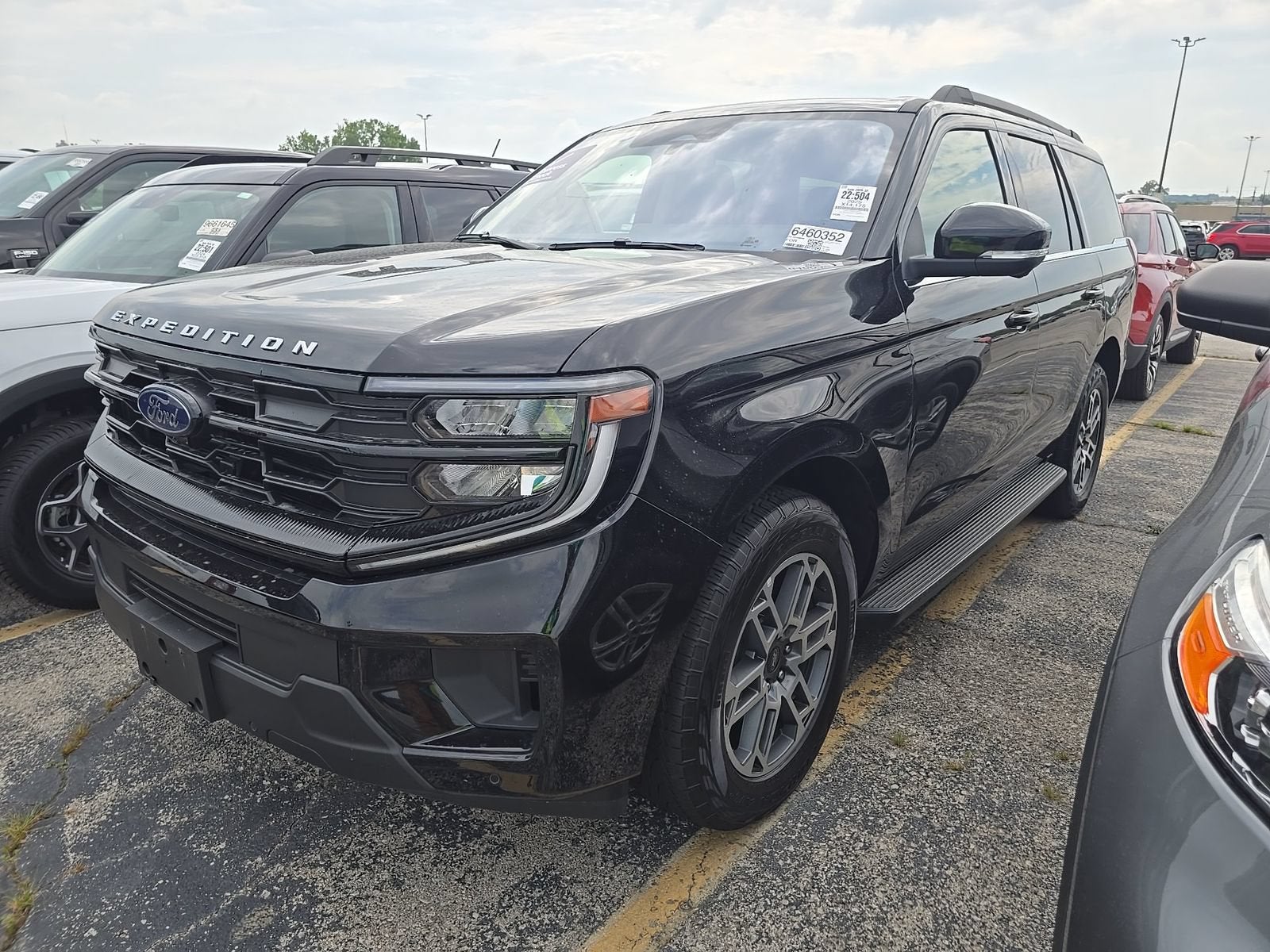 2025 Ford Expedition Active