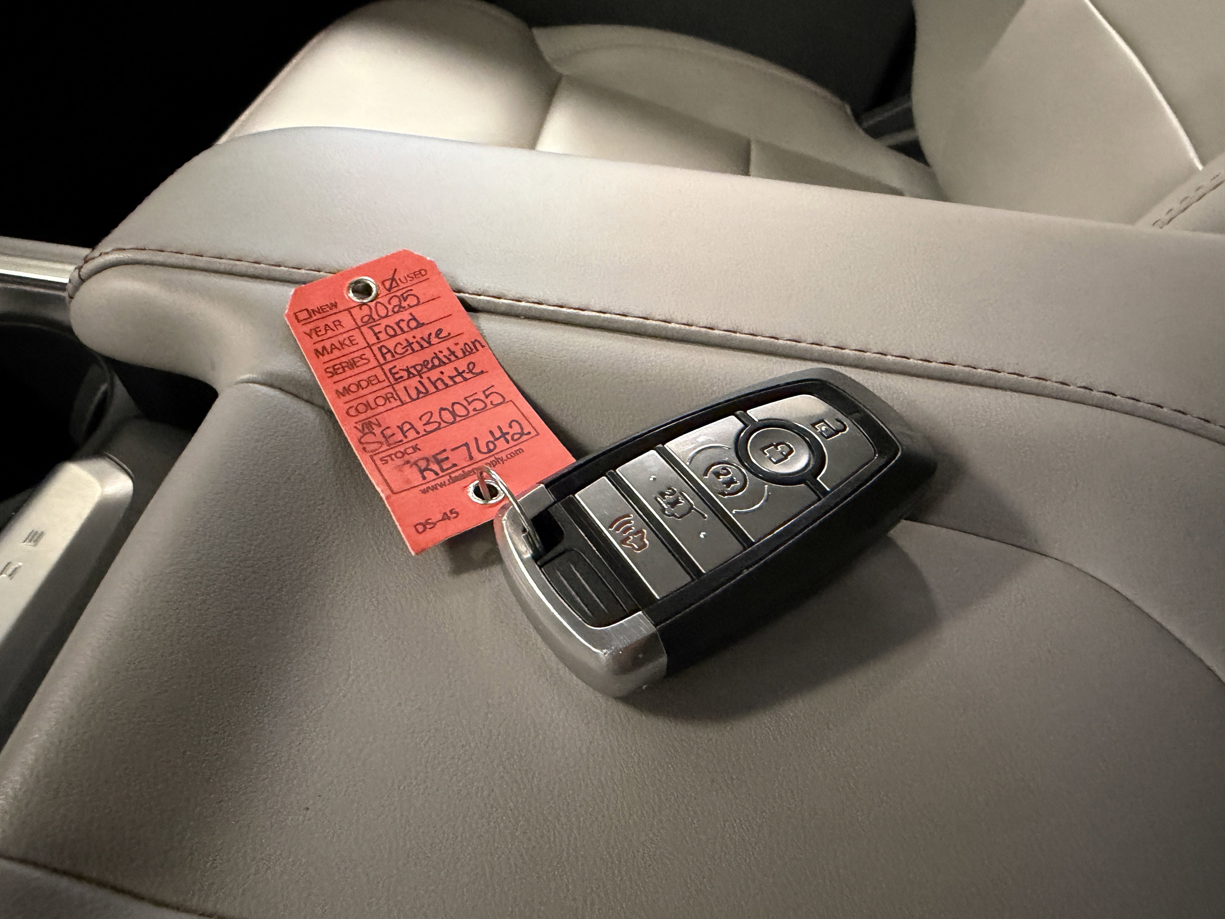 2025 Ford Expedition Active