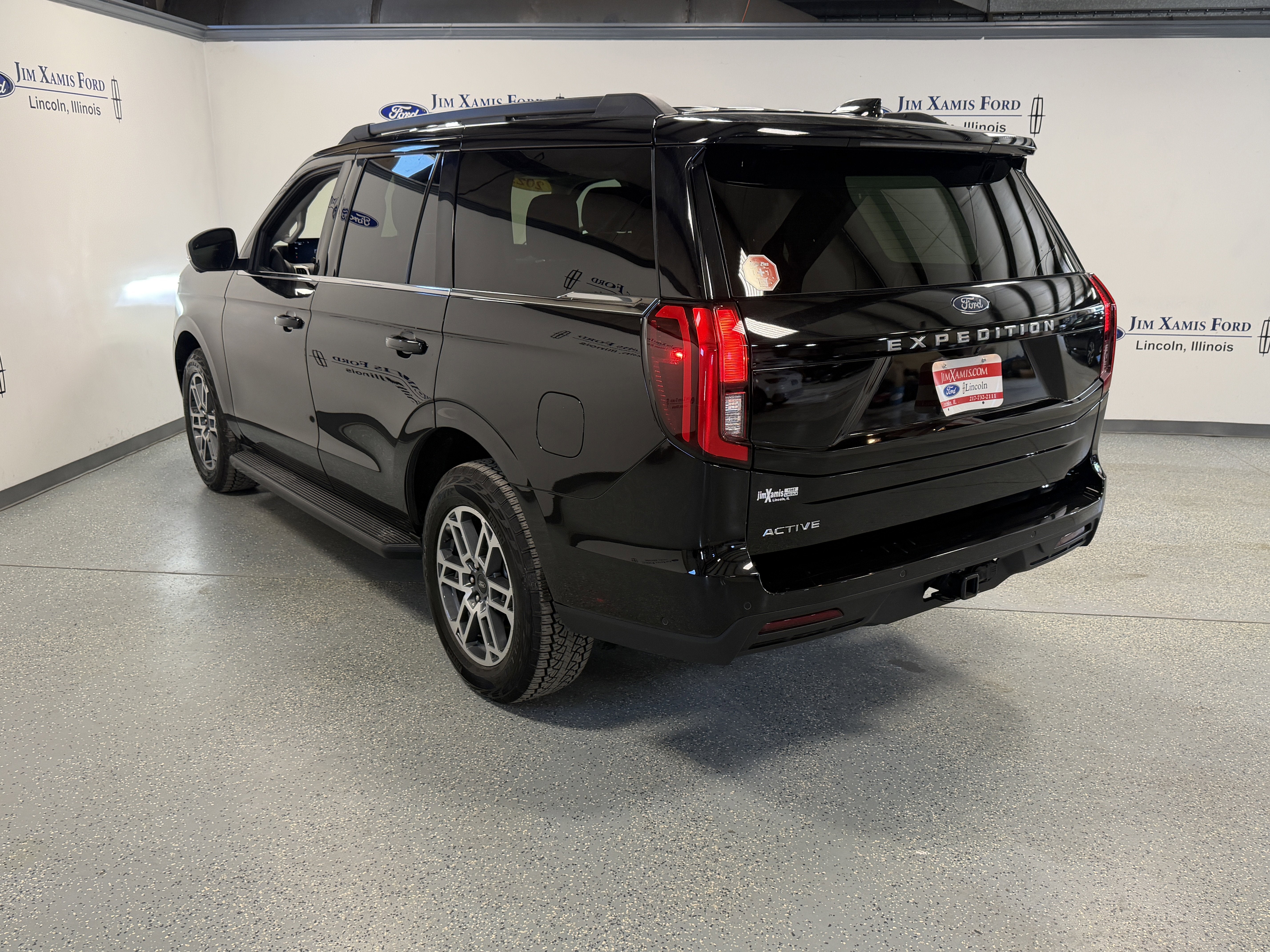 2025 Ford Expedition Active