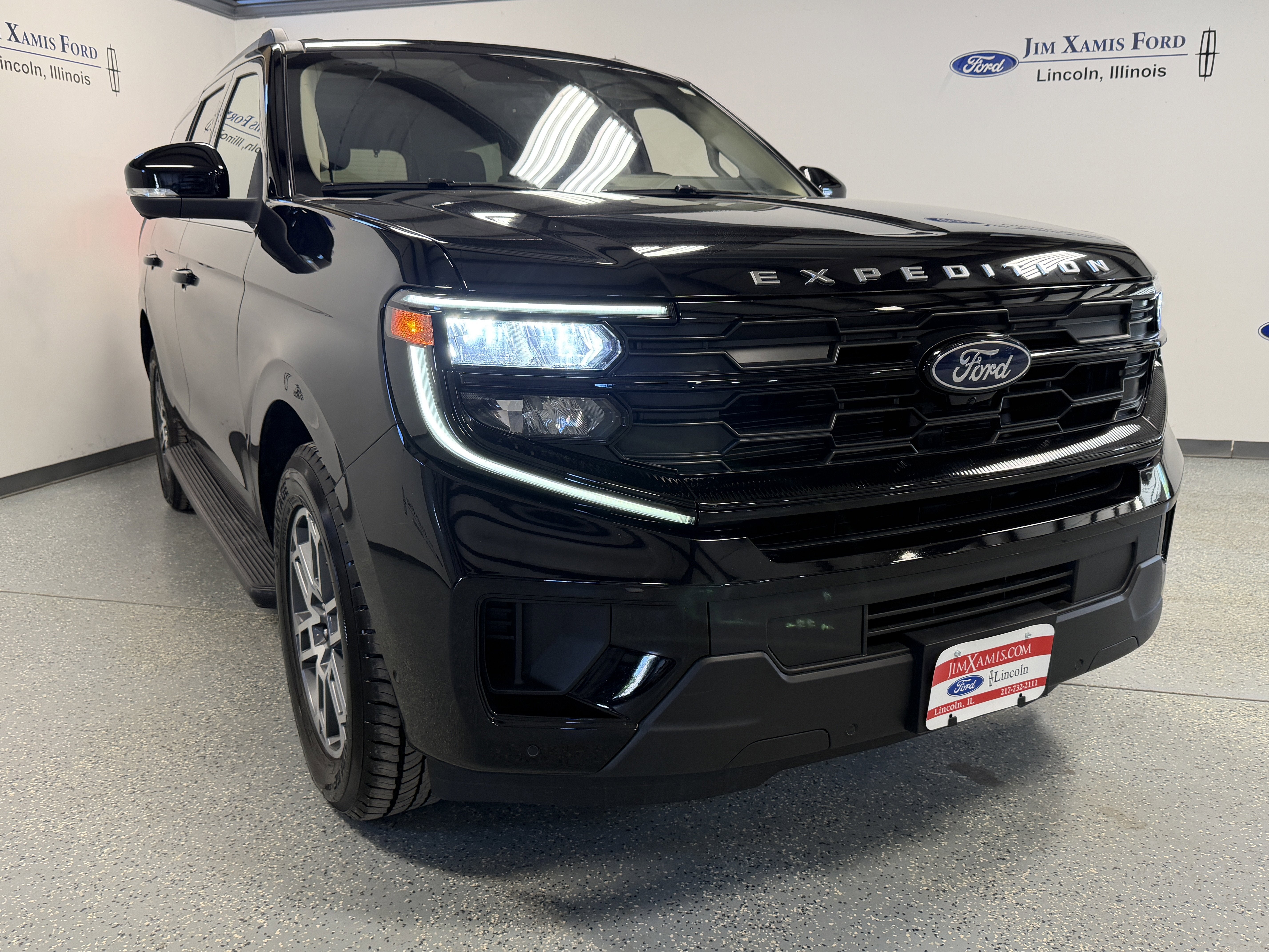 2025 Ford Expedition Active