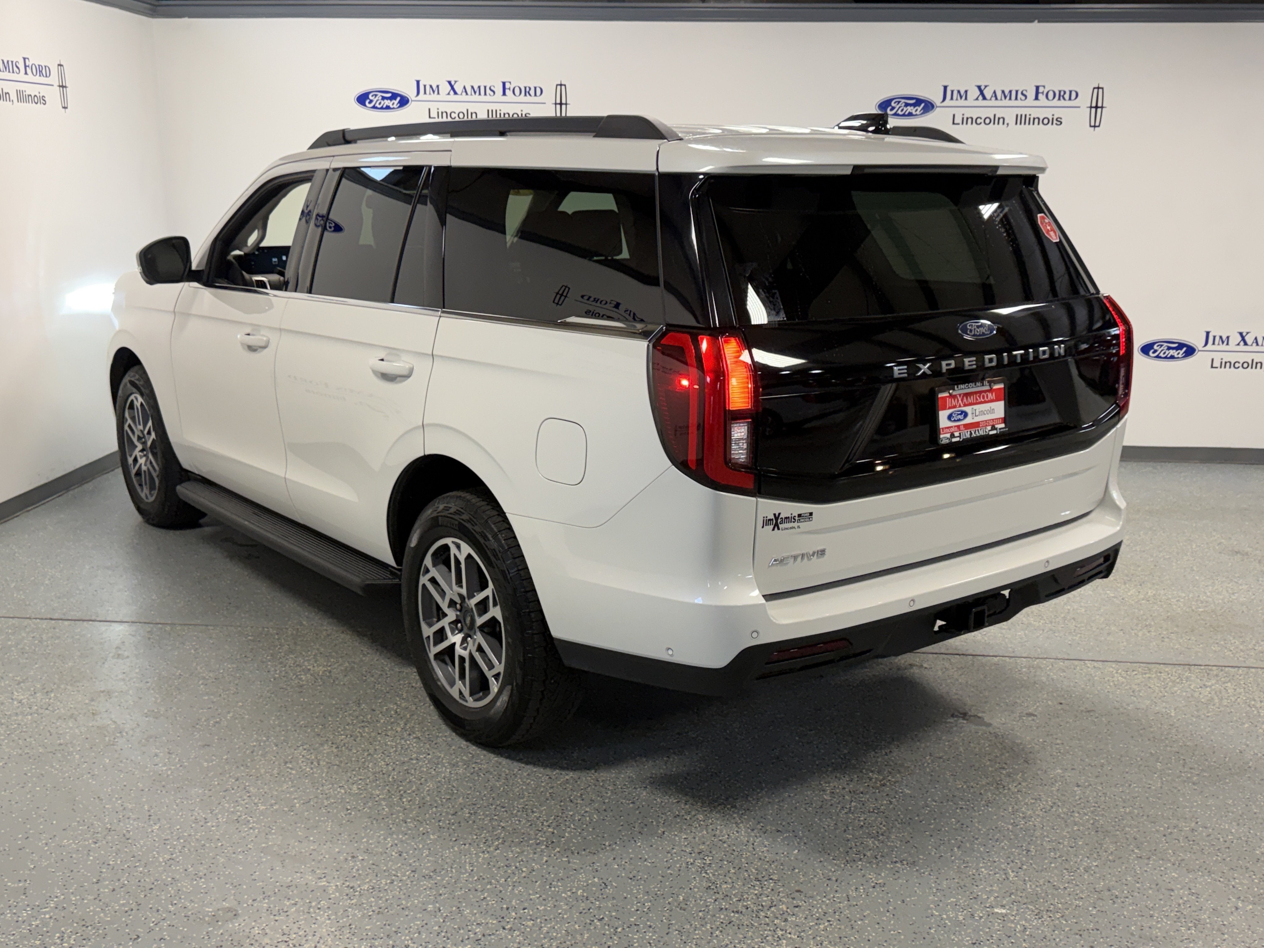 2025 Ford Expedition Active