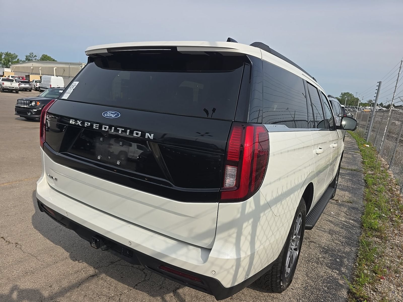 2025 Ford Expedition Active