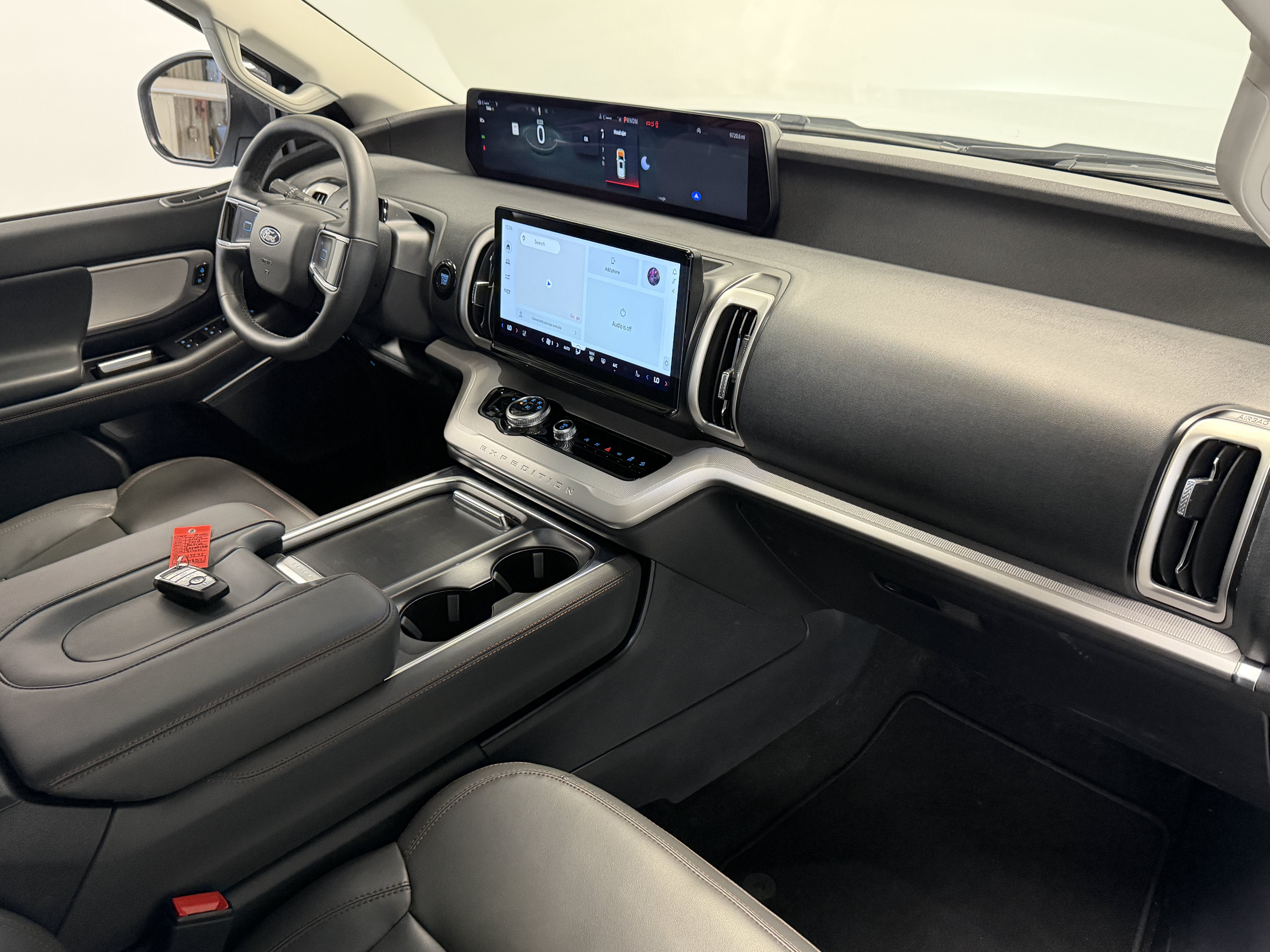 2025 Ford Expedition Active