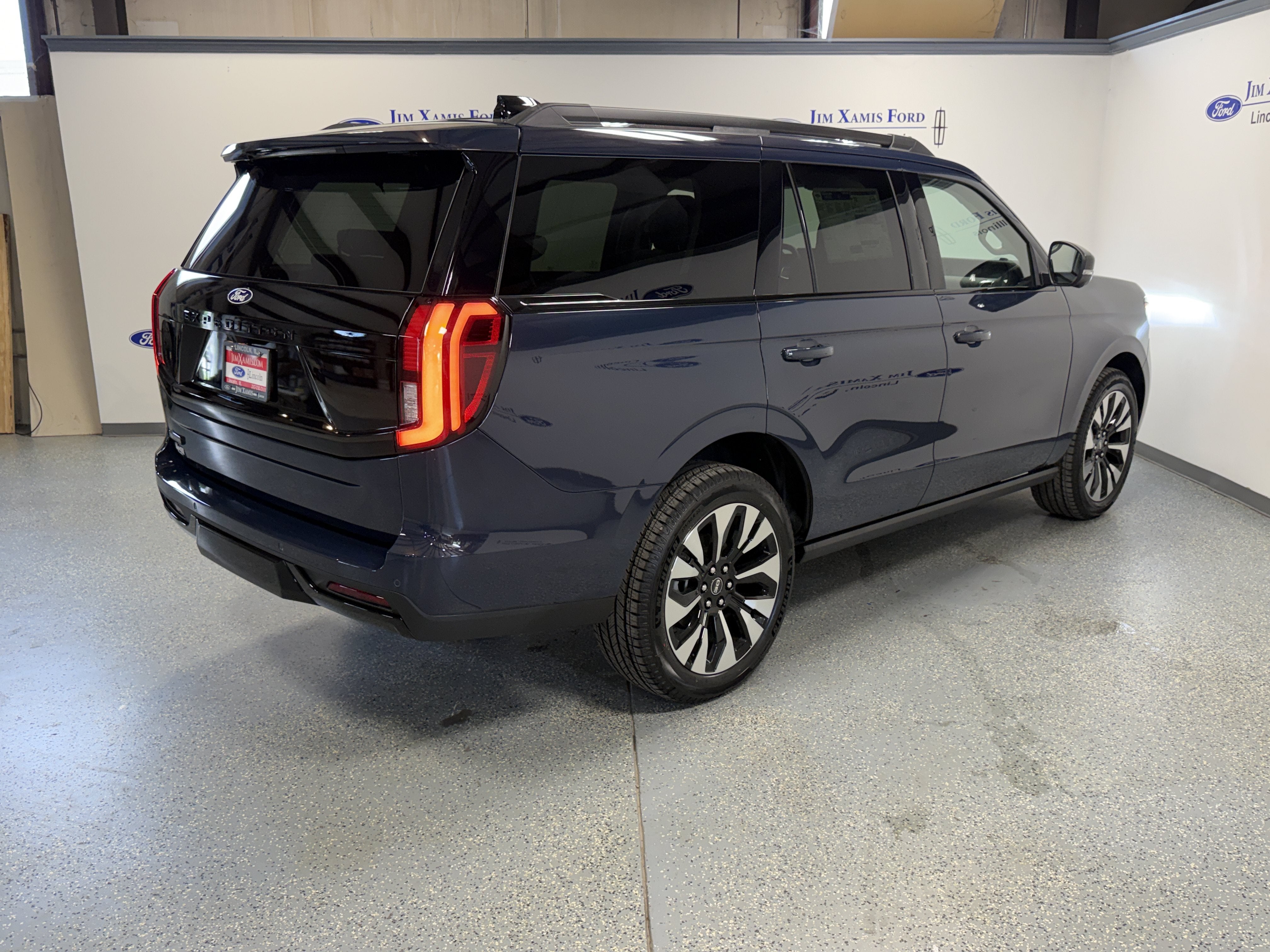 2027 Ford Expedition Platinum