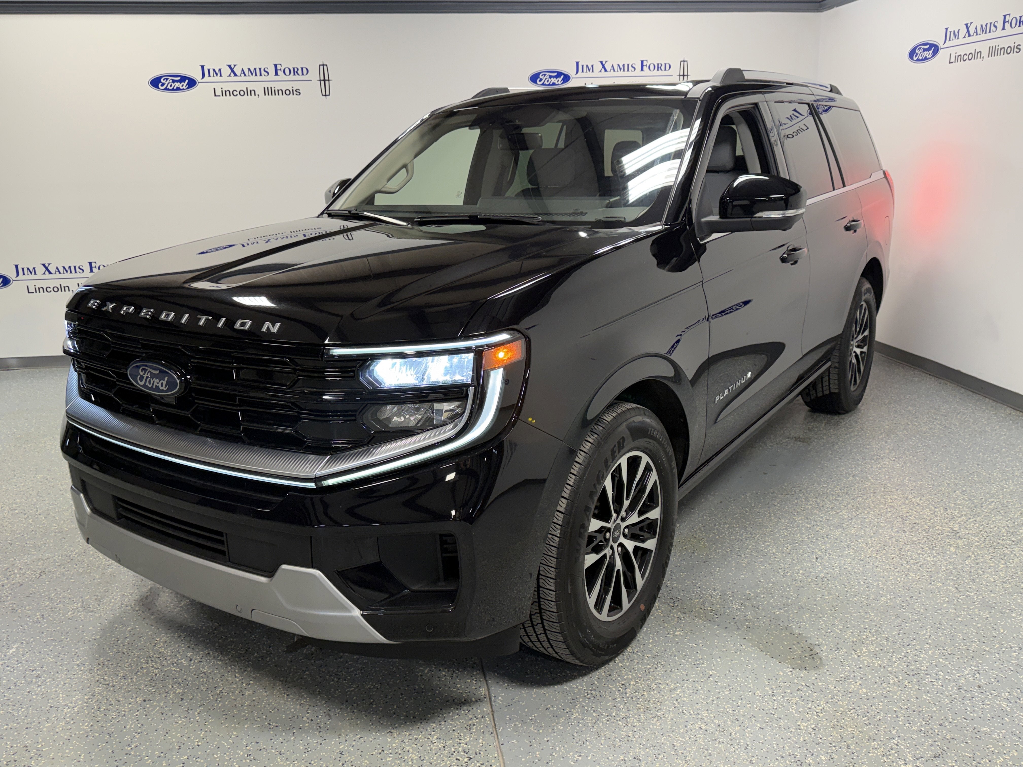 2025 Ford Expedition Platinum