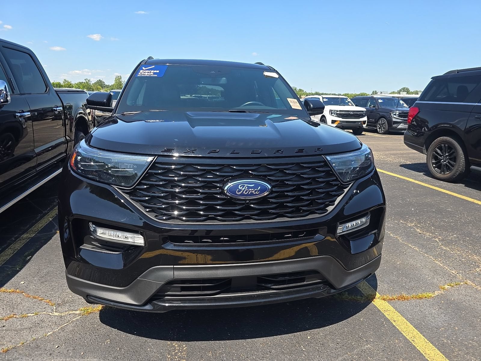 2022 Ford Explorer ST-Line
