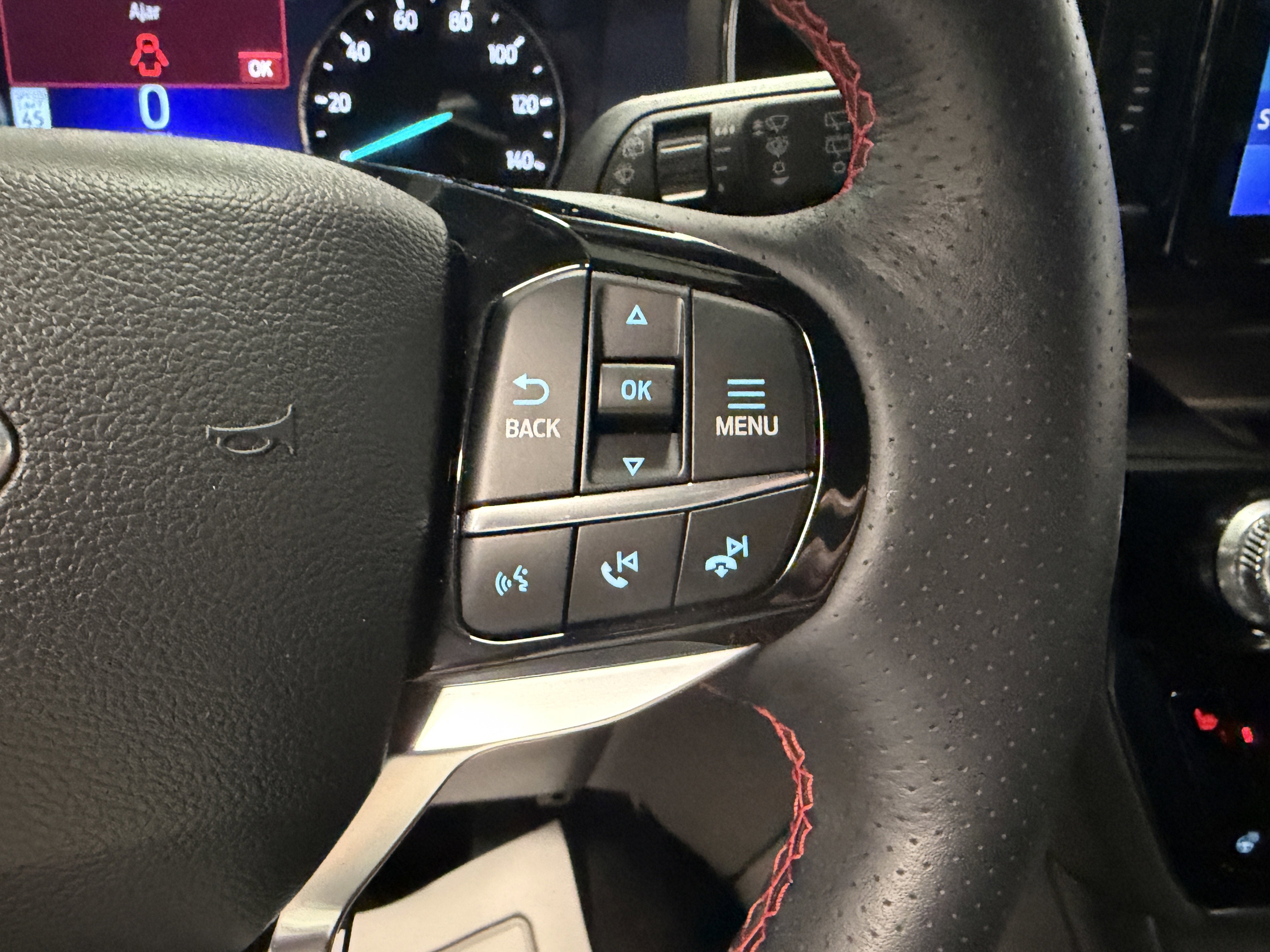 2024 Ford Explorer ST-Line