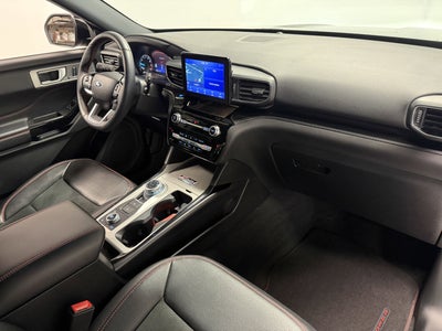 2024 Ford Explorer ST-Line