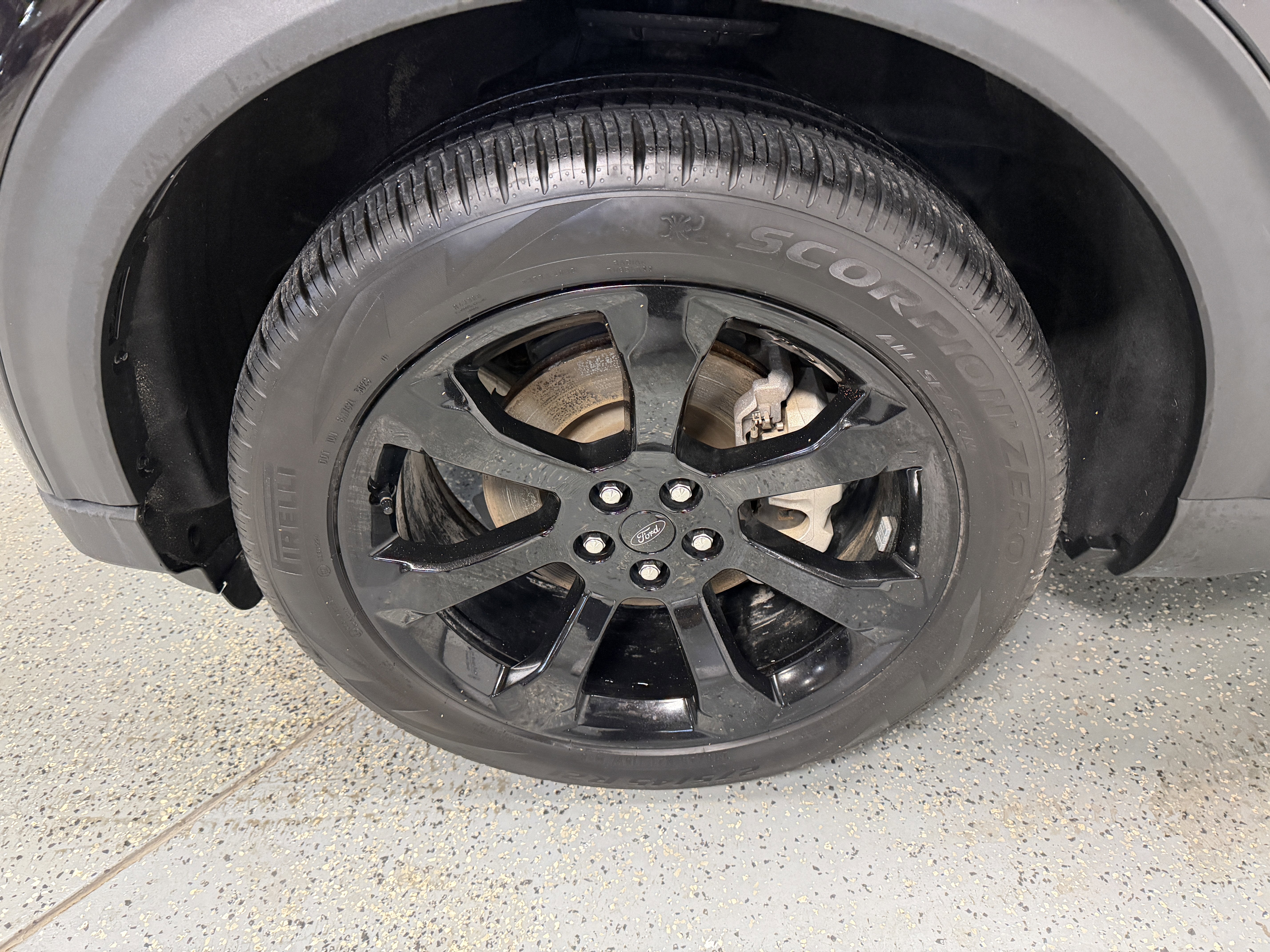 2024 Ford Explorer ST-Line