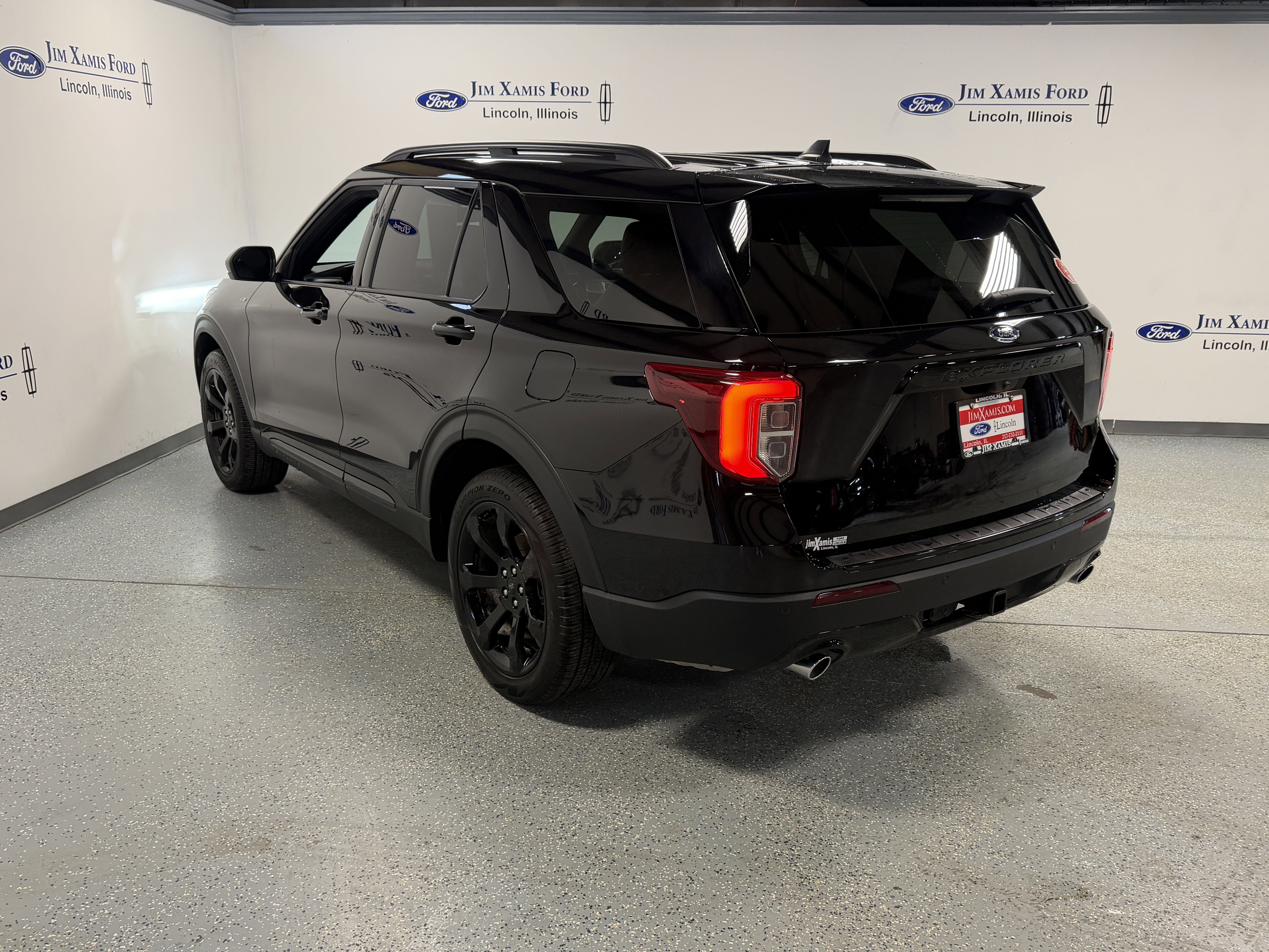 2024 Ford Explorer ST-Line