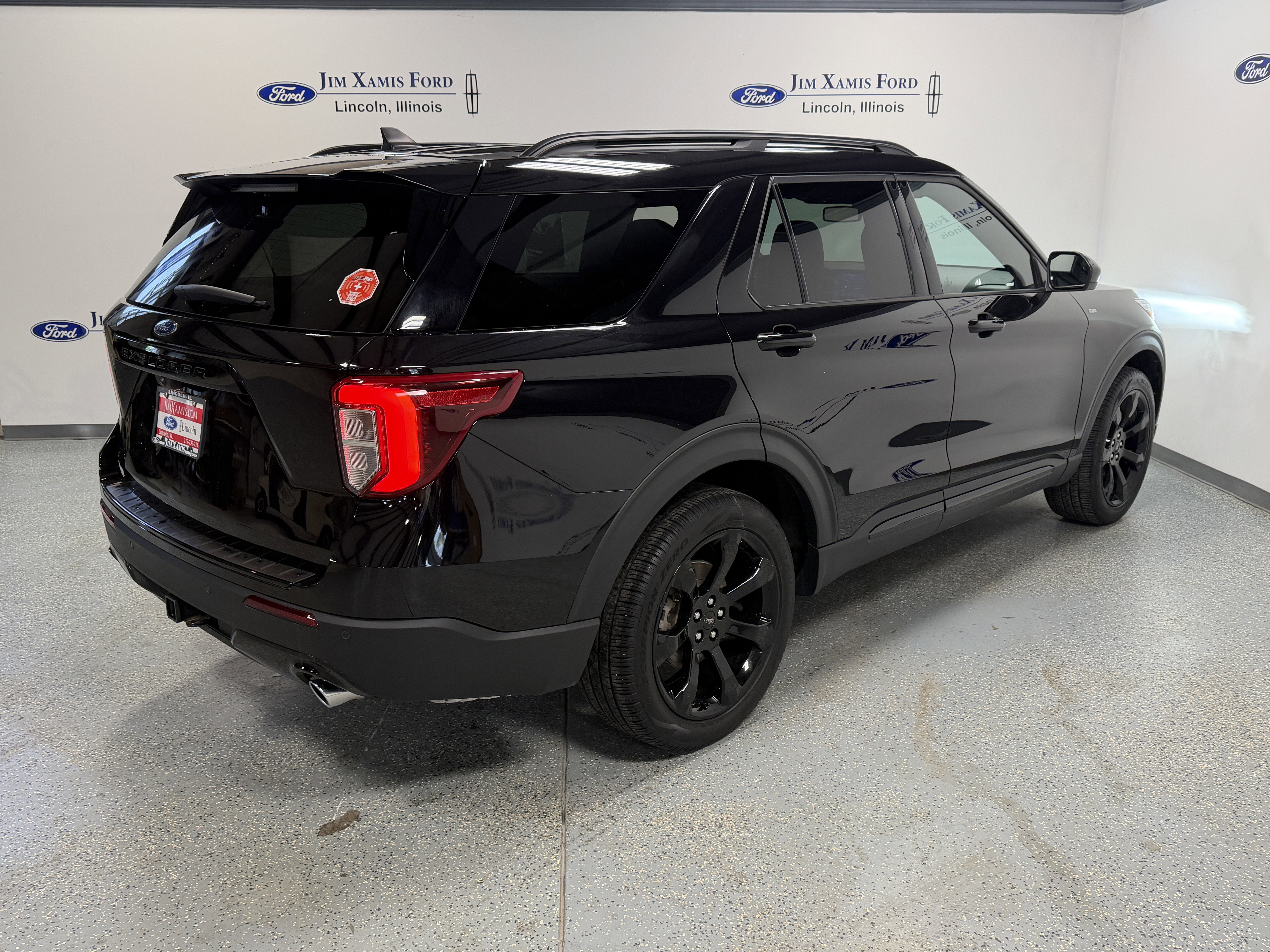 2024 Ford Explorer ST-Line