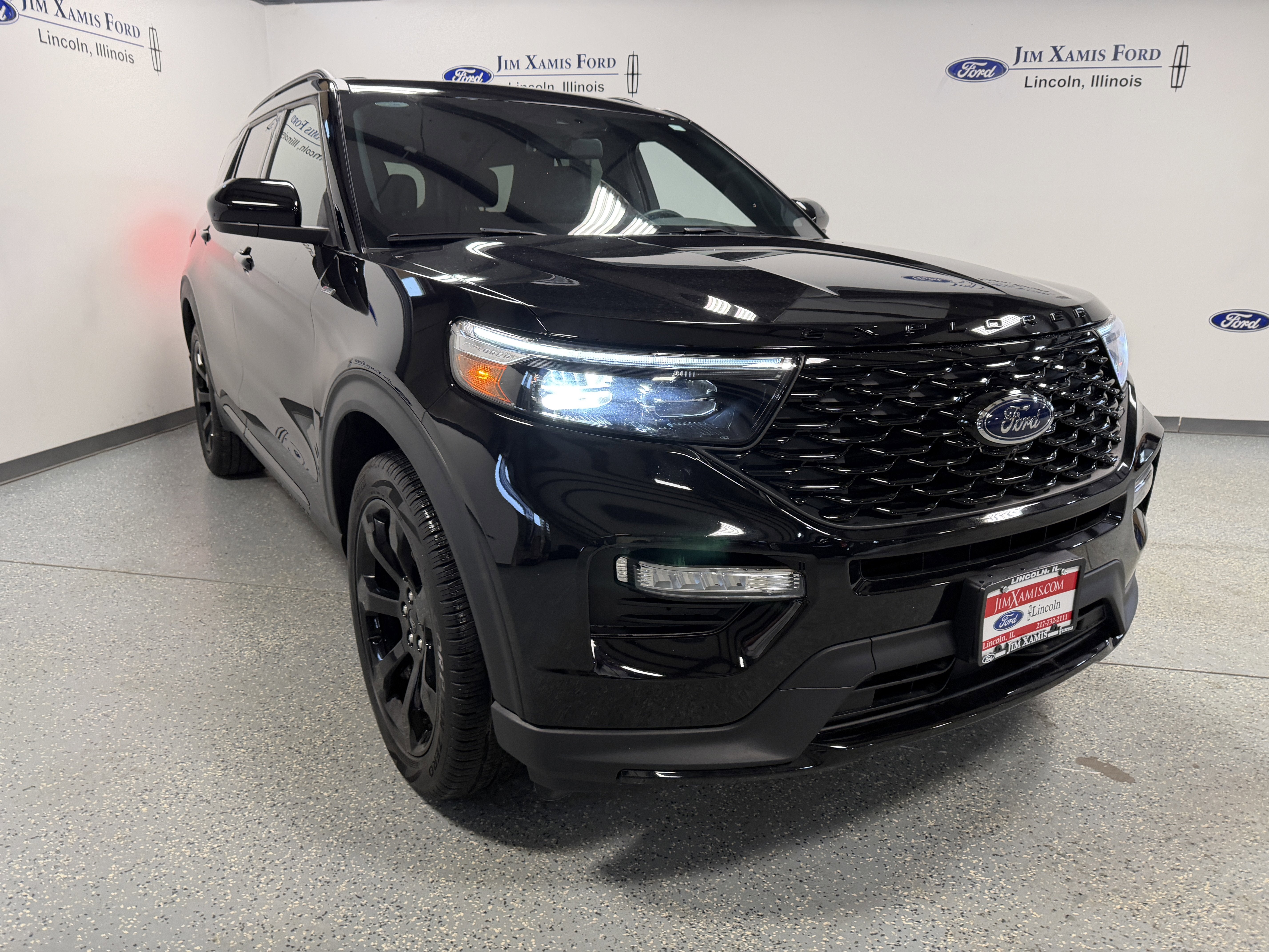 2024 Ford Explorer ST-Line