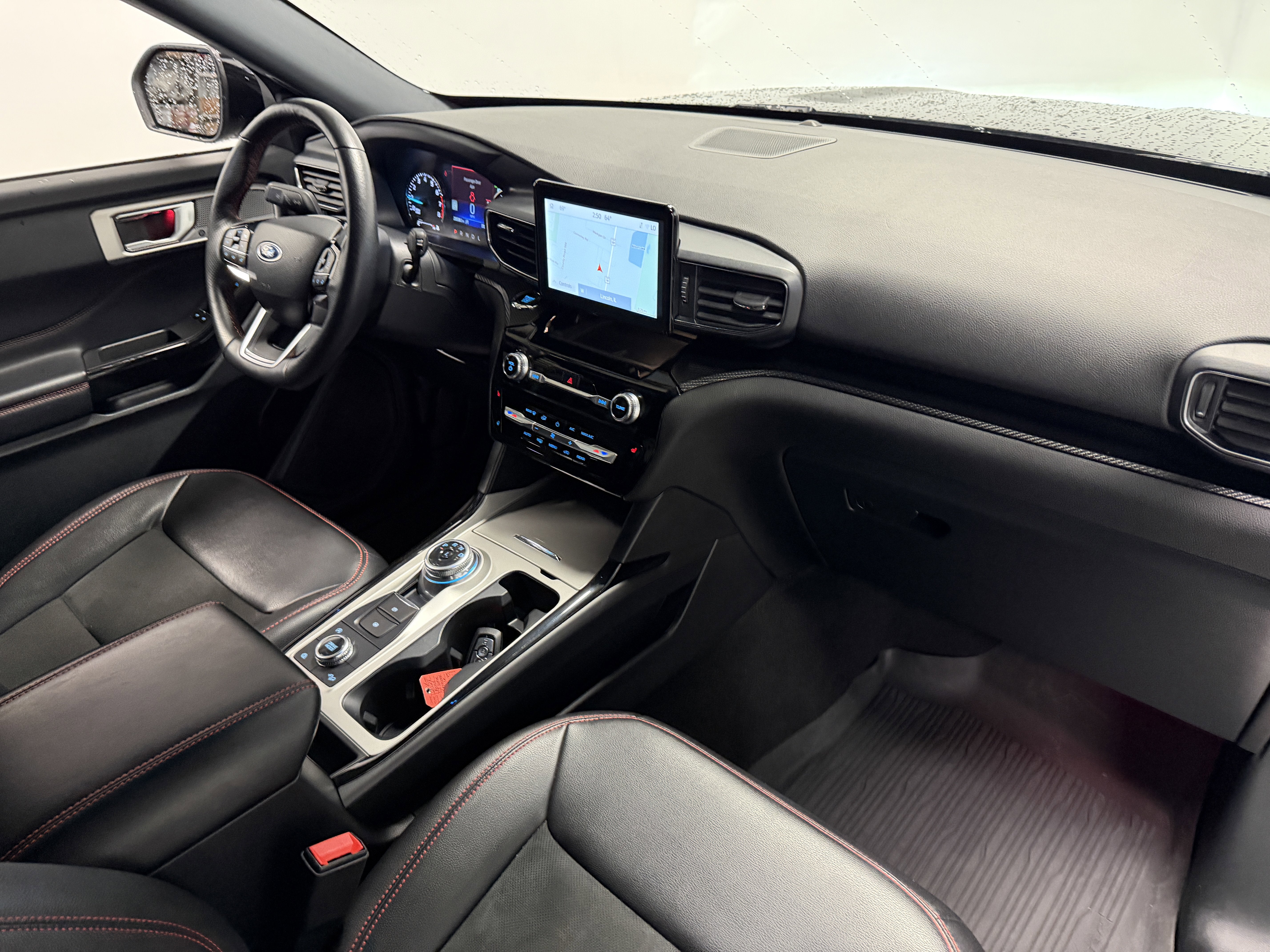 2024 Ford Explorer ST-Line
