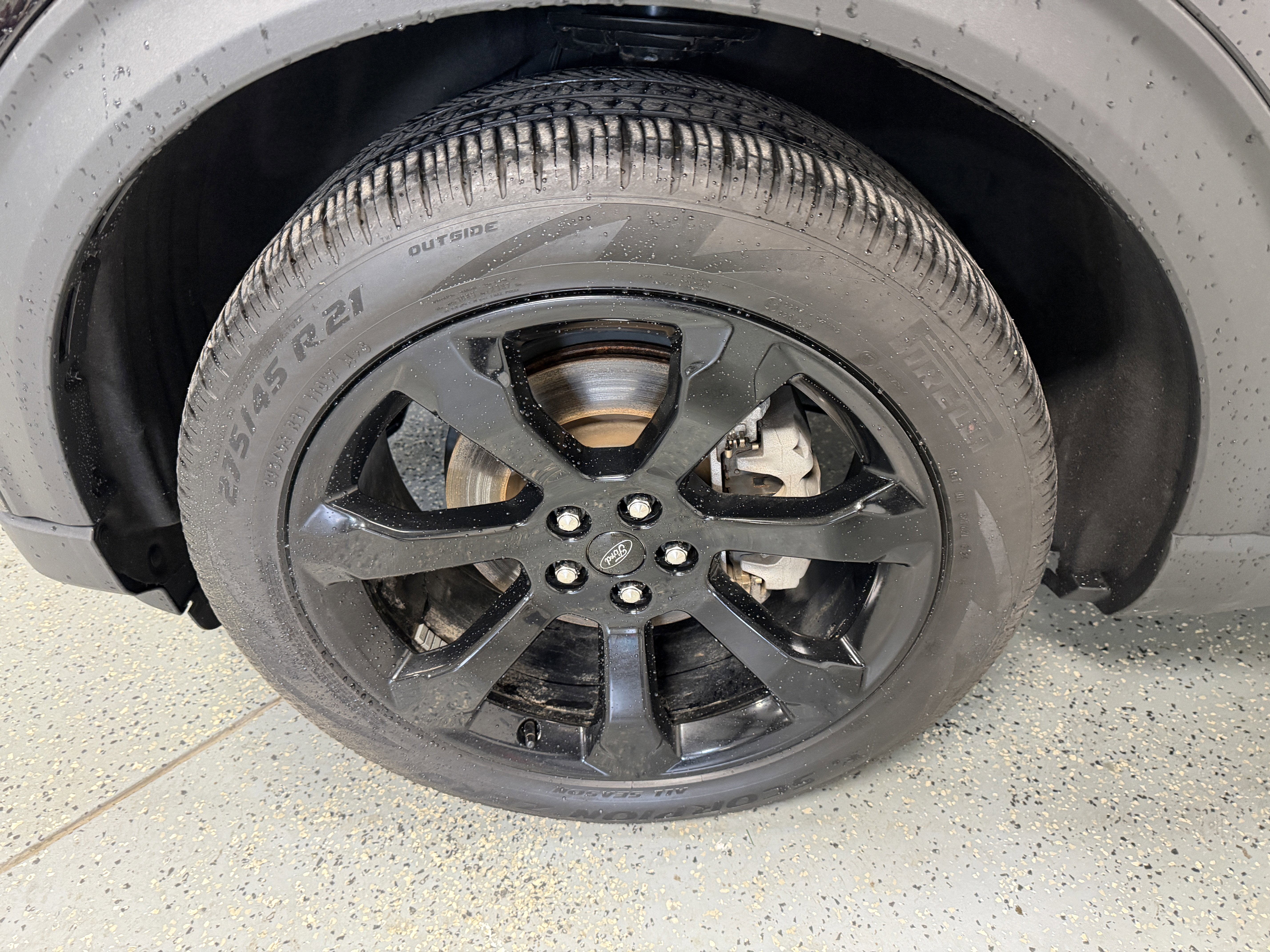 2024 Ford Explorer ST-Line