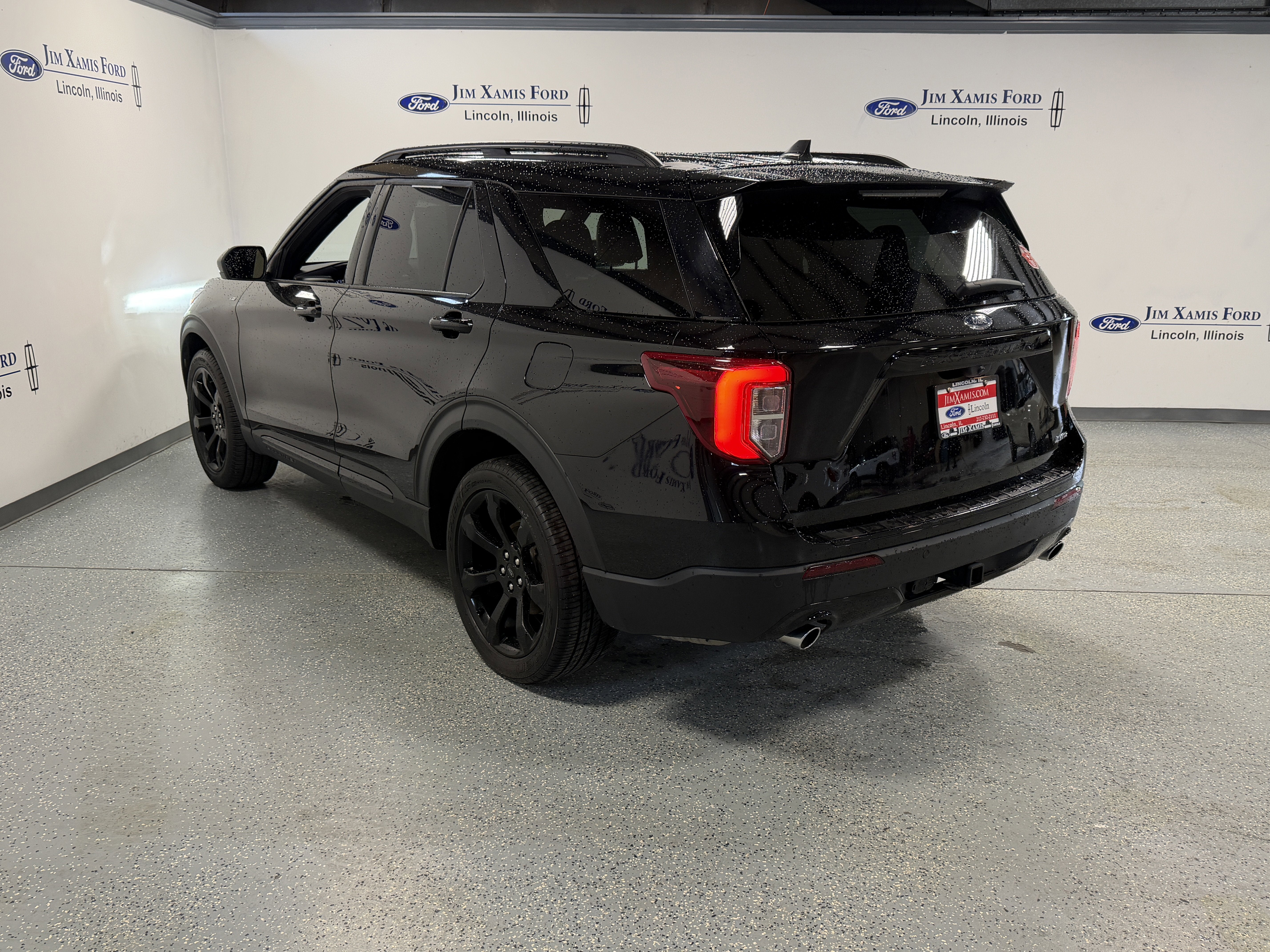 2024 Ford Explorer ST-Line