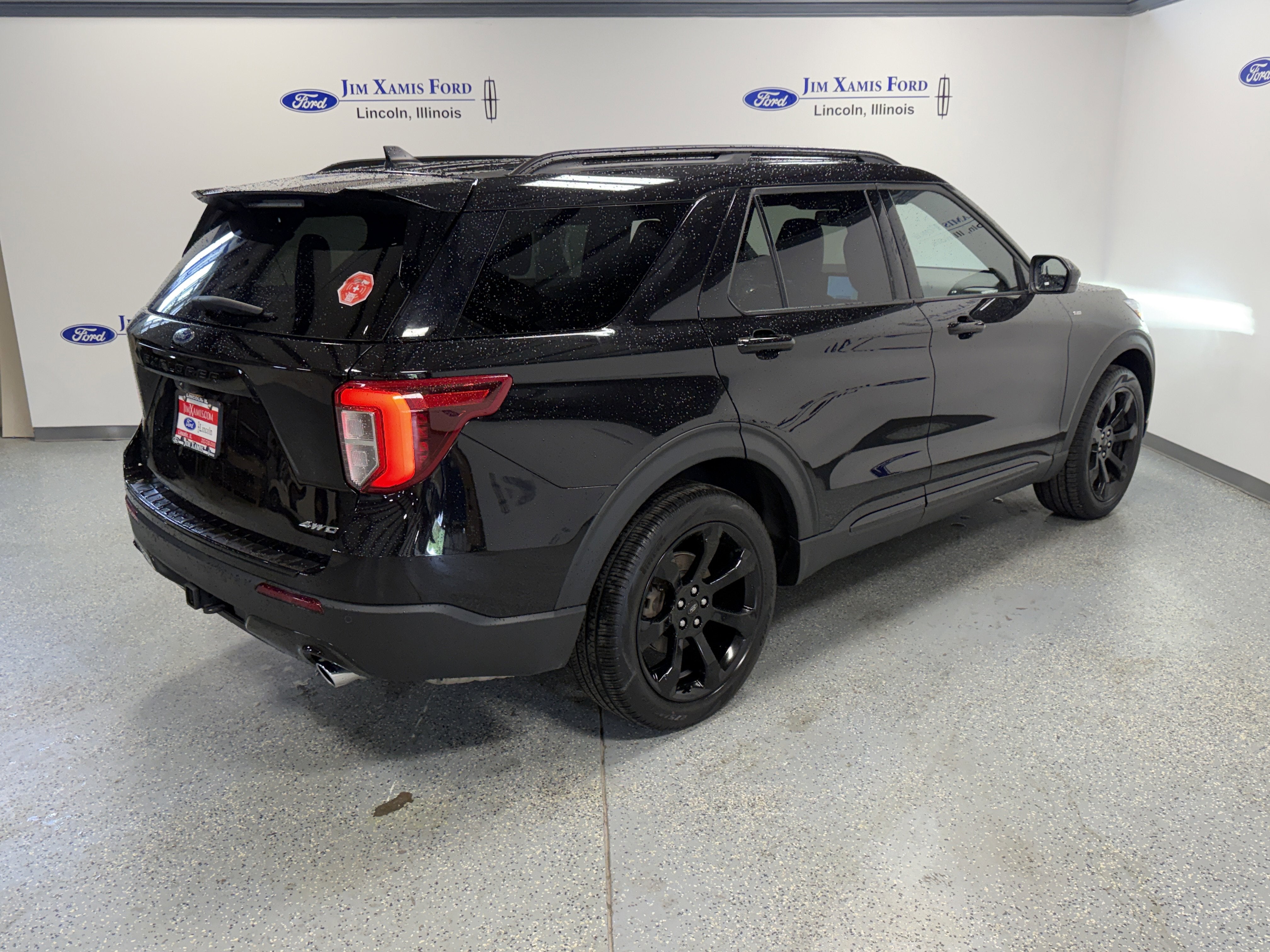 2024 Ford Explorer ST-Line
