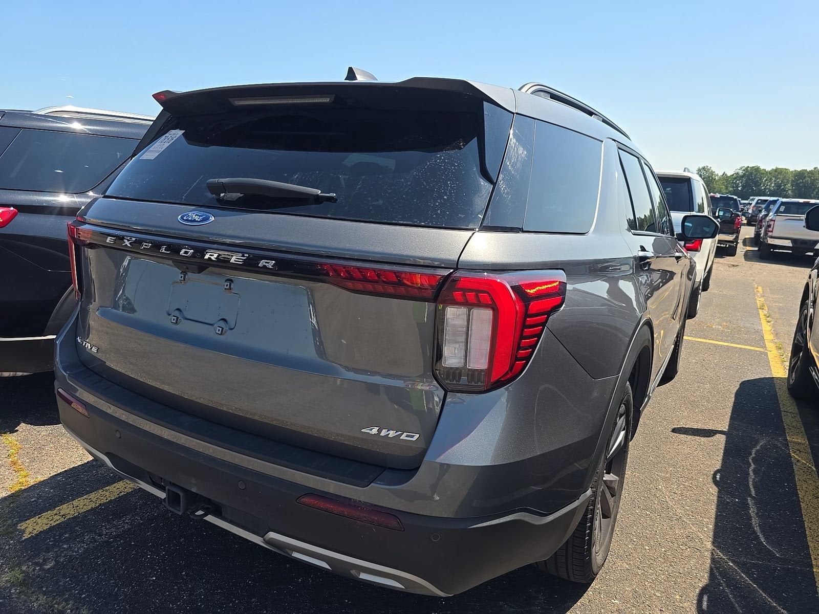 2025 Ford Explorer Active