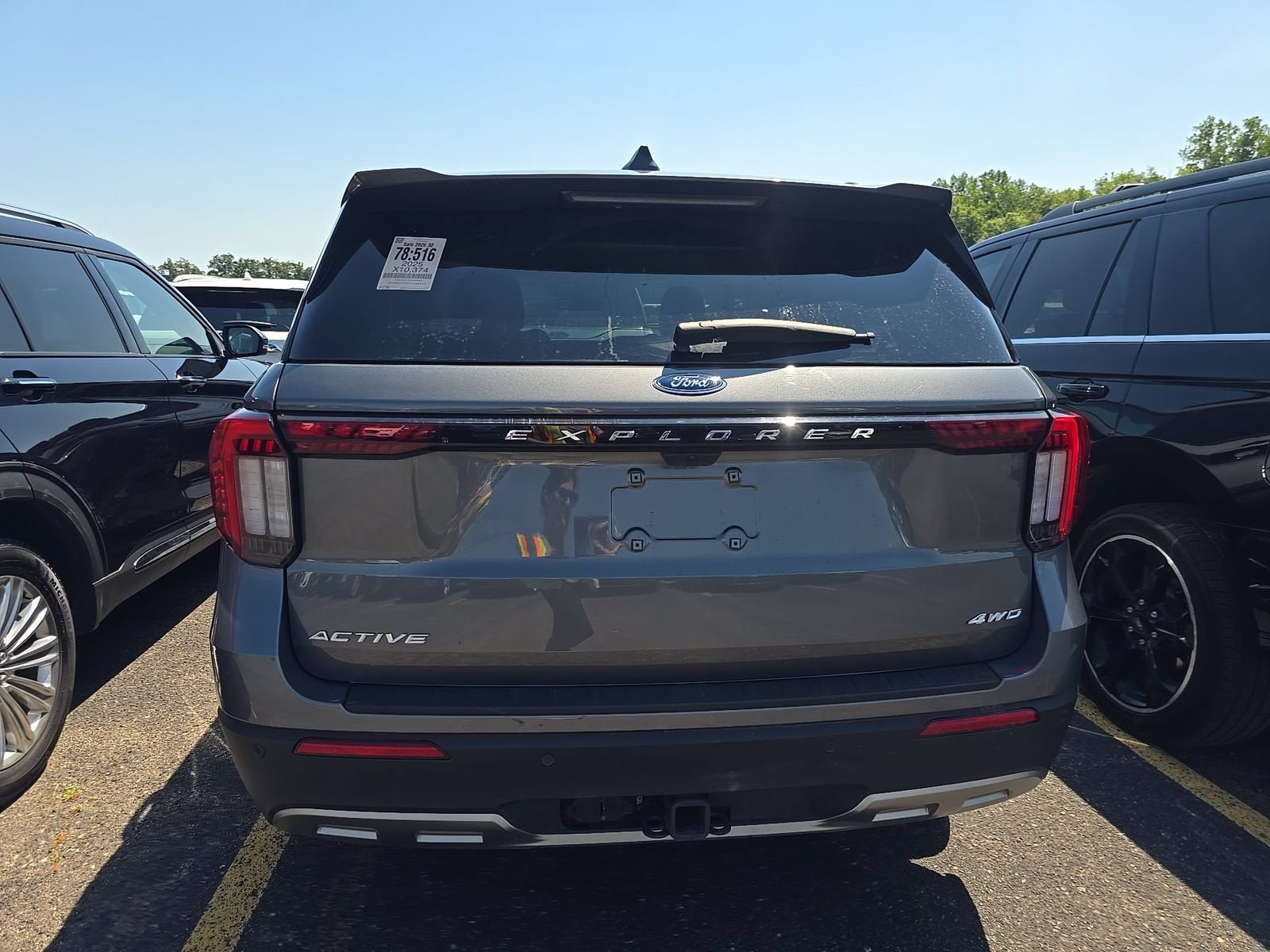 2025 Ford Explorer Active