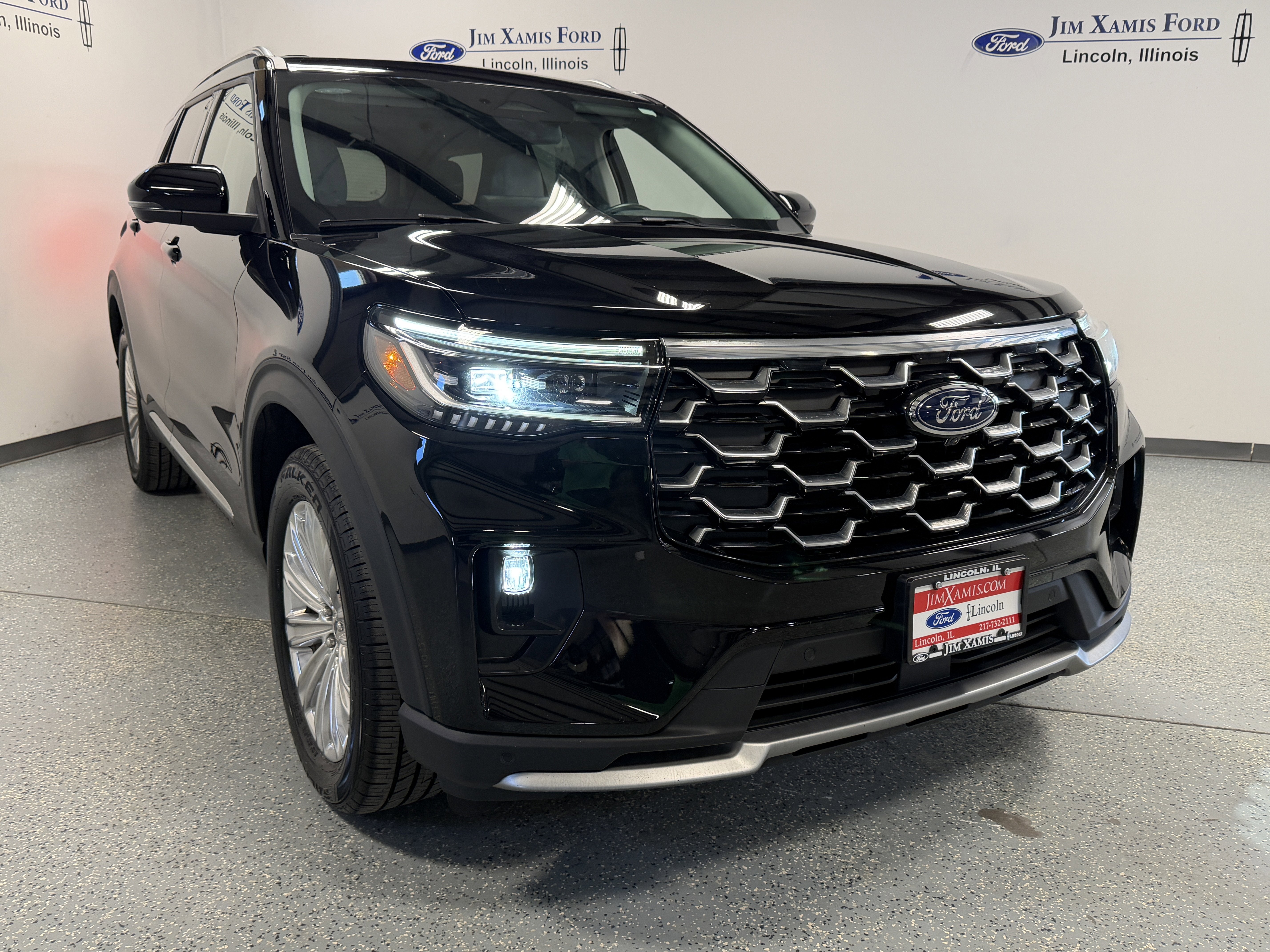 2025 Ford Explorer Platinum