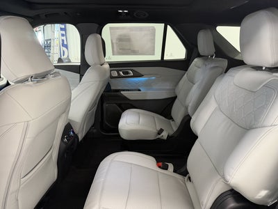 2027 Ford Explorer Platinum
