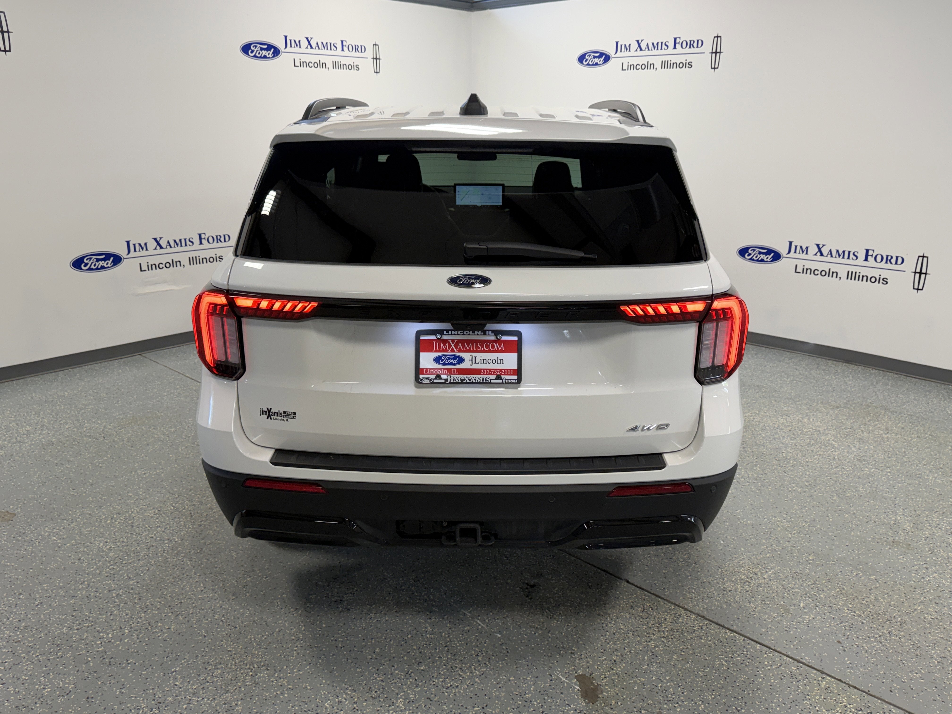 2025 Ford Explorer ST-Line