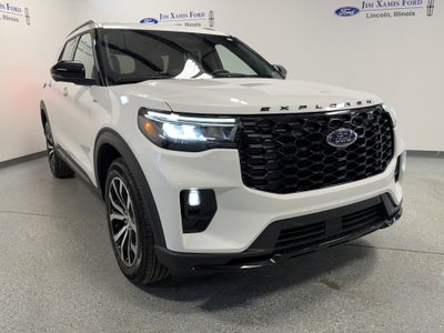 2025 Ford Explorer ST-Line