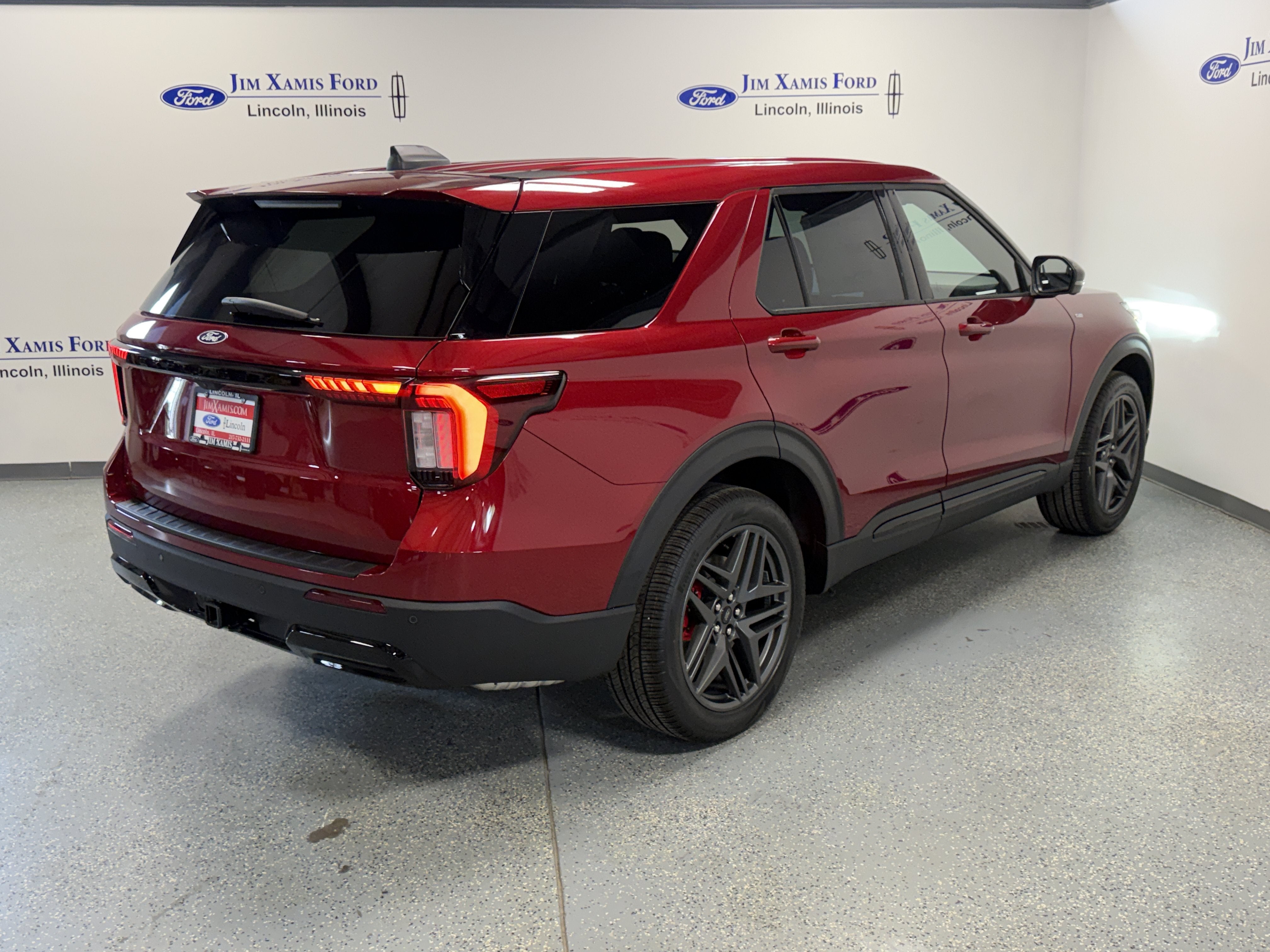 2027 Ford Explorer ST-Line