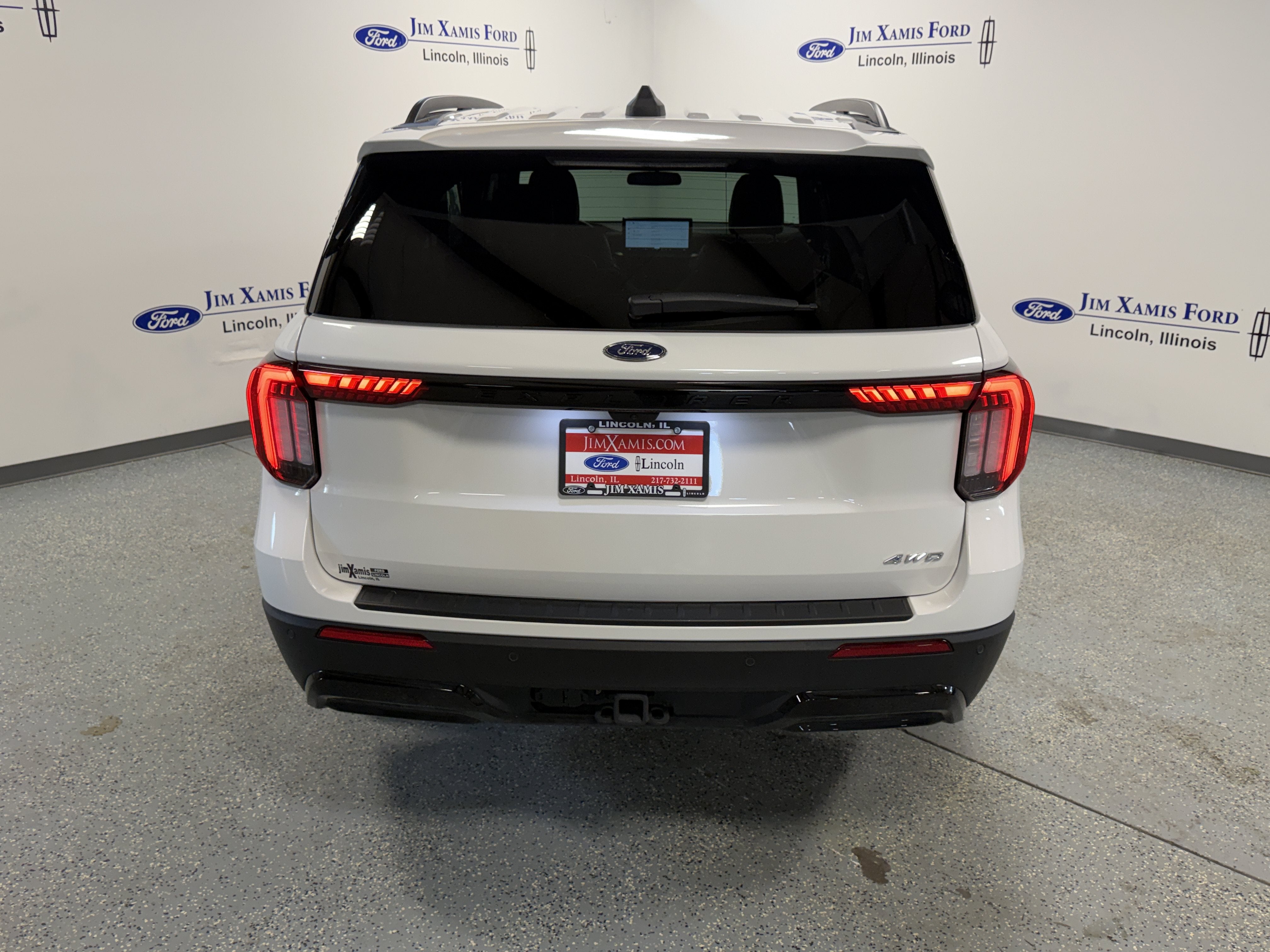 2025 Ford Explorer ST-Line