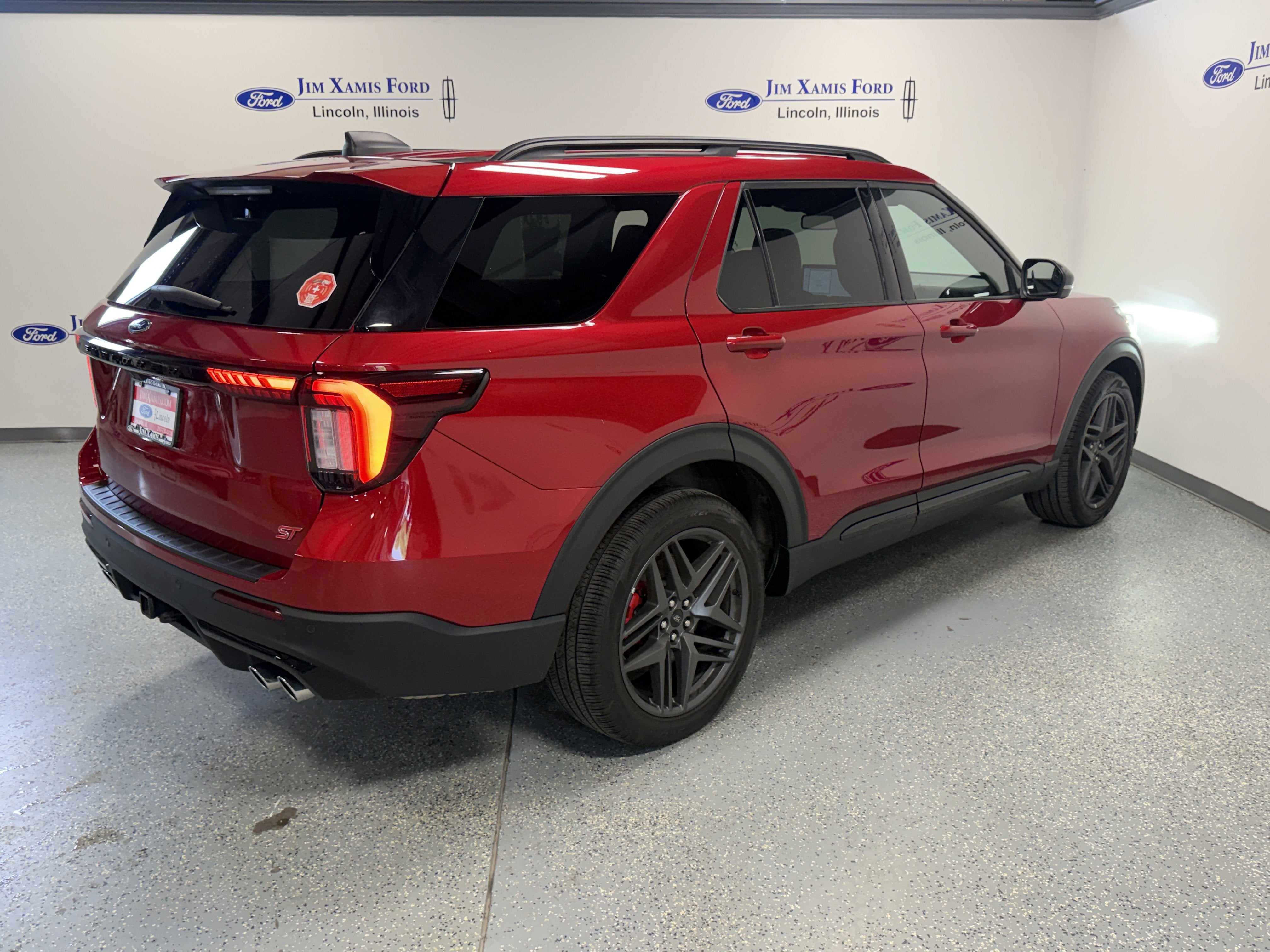 2025 Ford Explorer ST