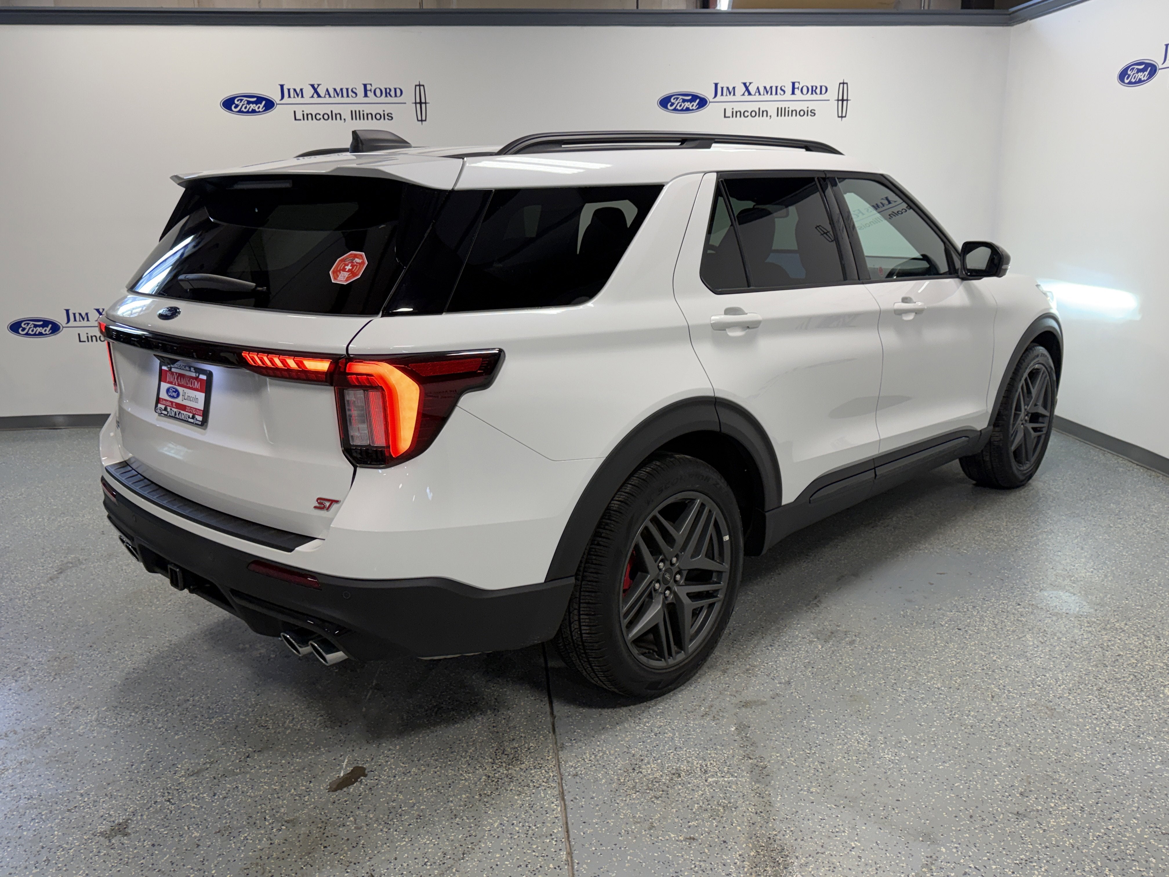 2025 Ford Explorer ST