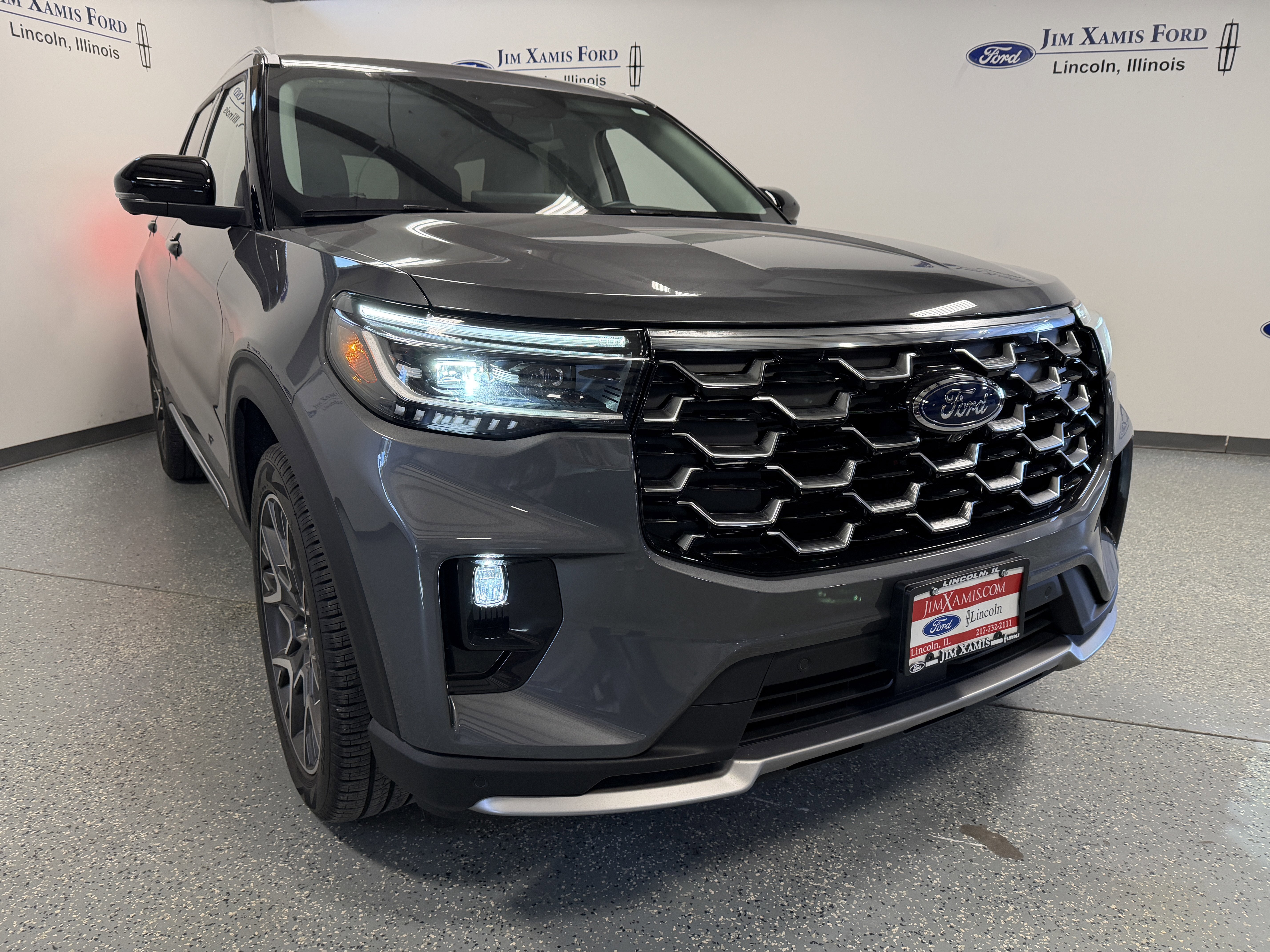 2025 Ford Explorer Platinum